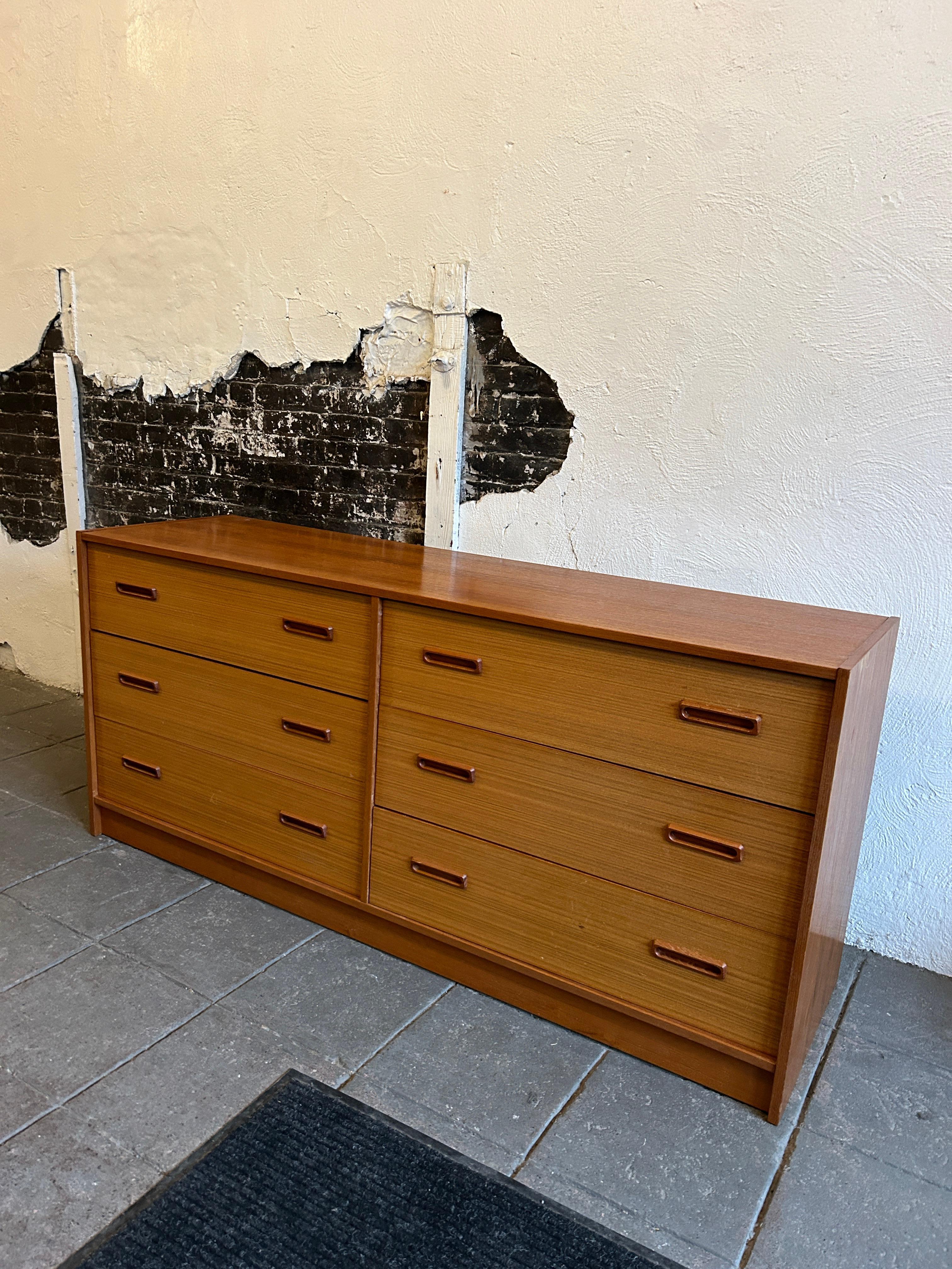 Danish Mid century danish modern 2 tone teak 6 drawer dresser For Sale
