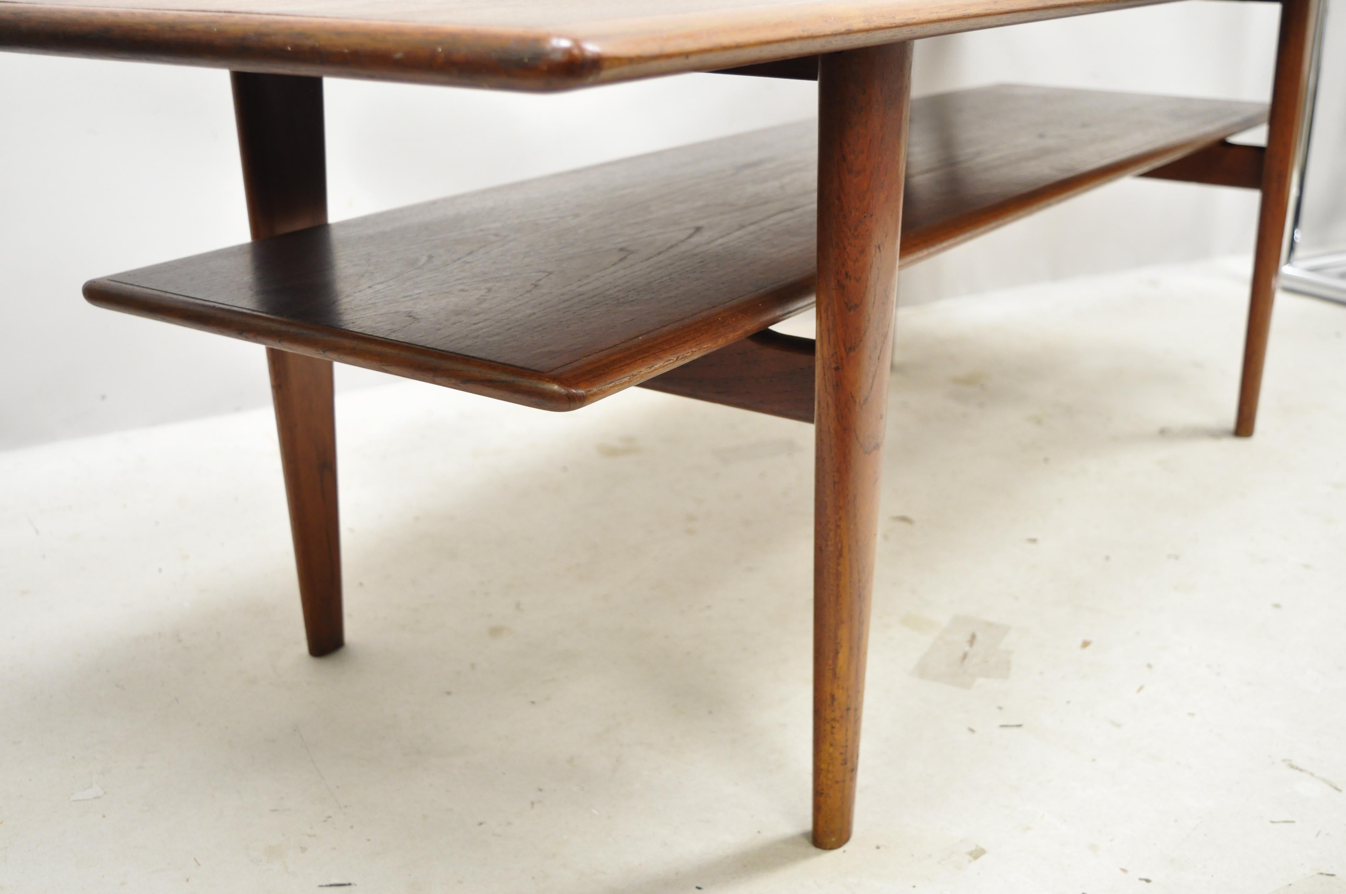 Midcentury Danish Modern Rectangular Two-Tier Teak Long Coffee Table 3