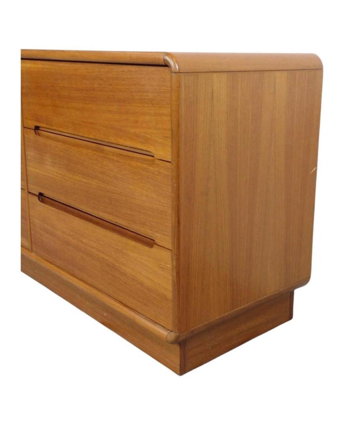 Mid-Century Modern Mid Century Danish Modern 9 Drawer Teak Dresser Credenza Rounded Corners