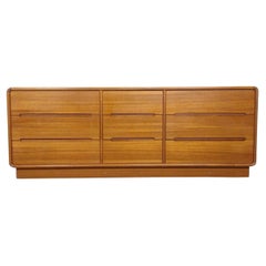 Mid Century Danish Modern 9 Drawer Teak Dresser Credenza Rounded Corners