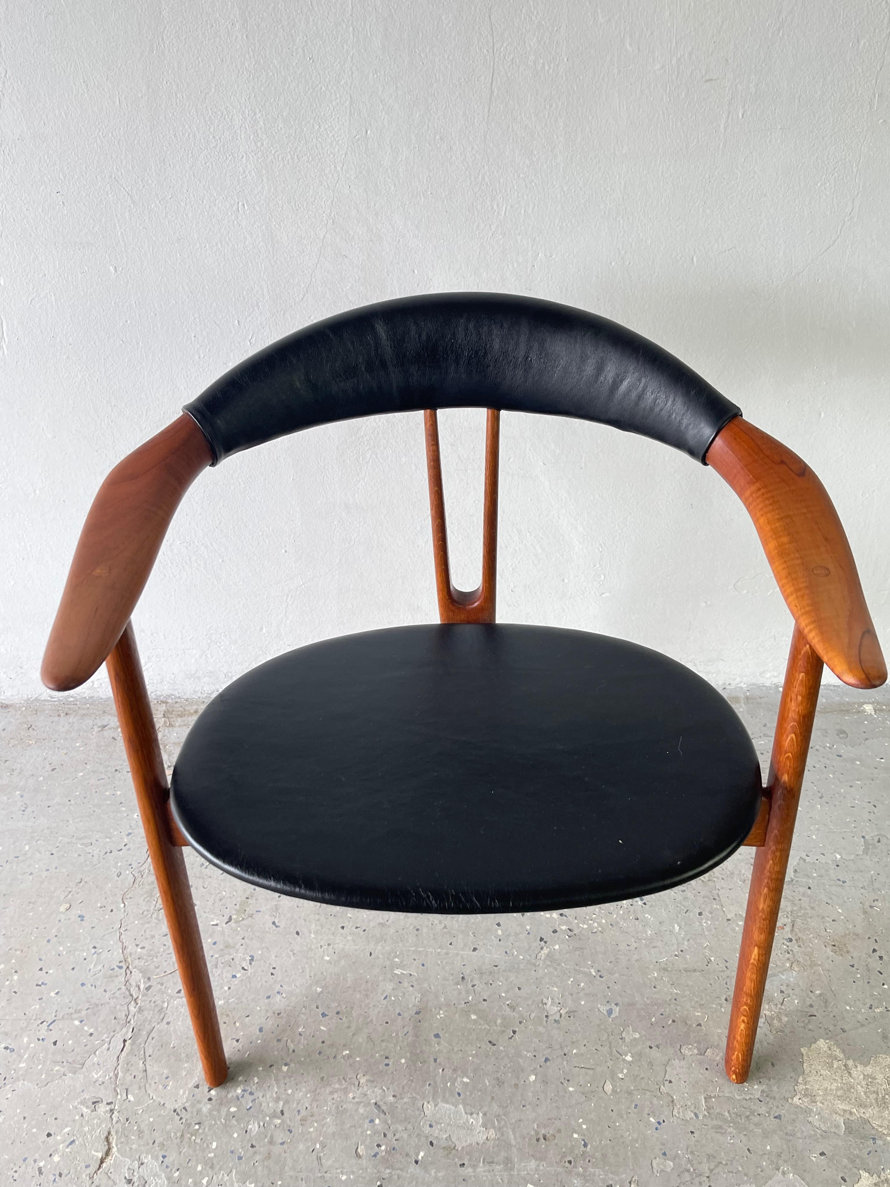 Mid Century Danish Modern Arne Hovmand Olsen Three Leg Lounge Chair For Sale 5