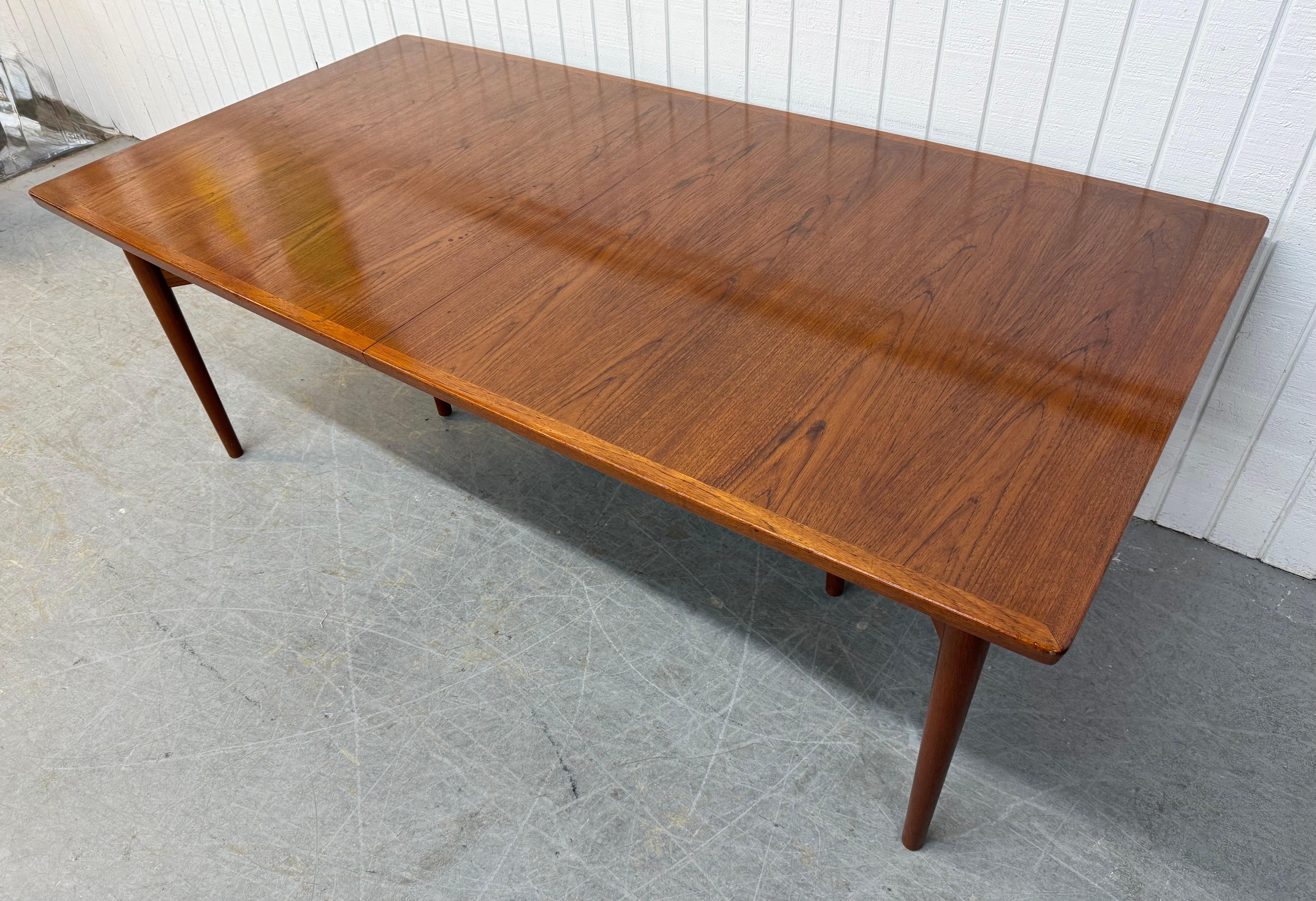 Milieu du XXe siècle Table de salle à manger en teck de style moderne danois du milieu du siècle Arne Vodder en vente