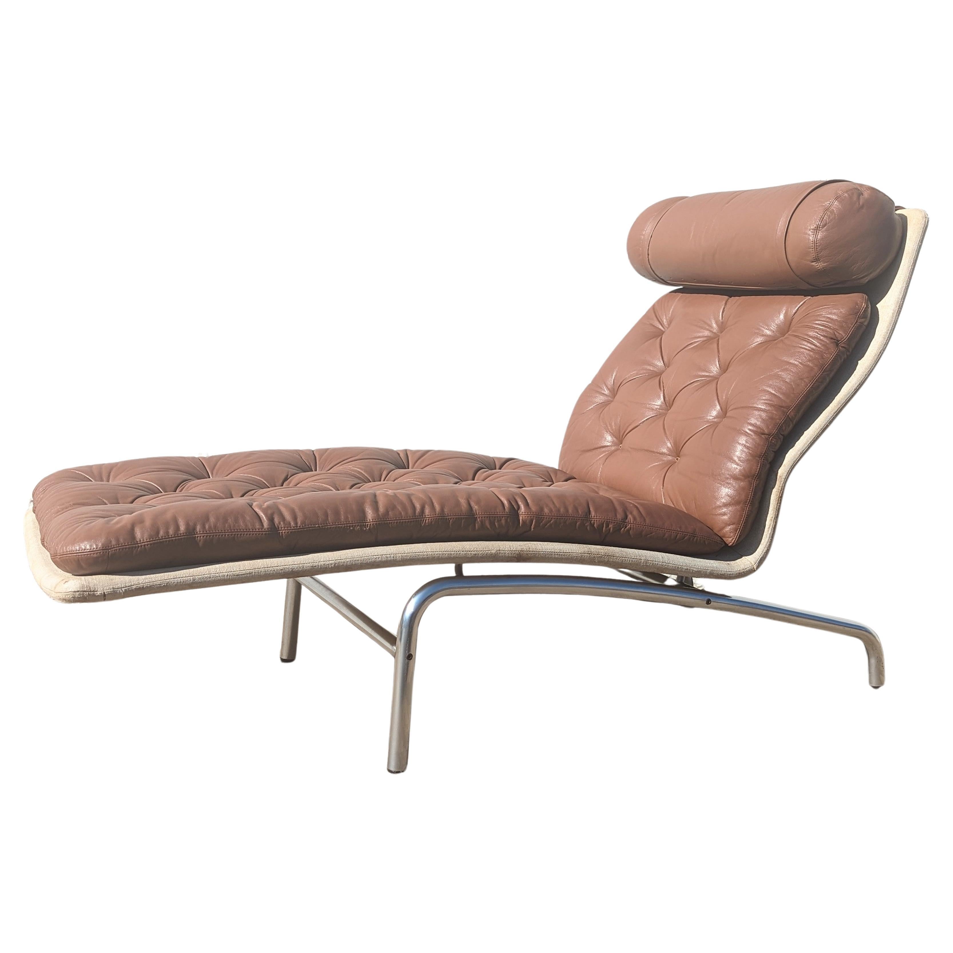Mid Century Danish Modern Arne Vodder Chaise y For Sale