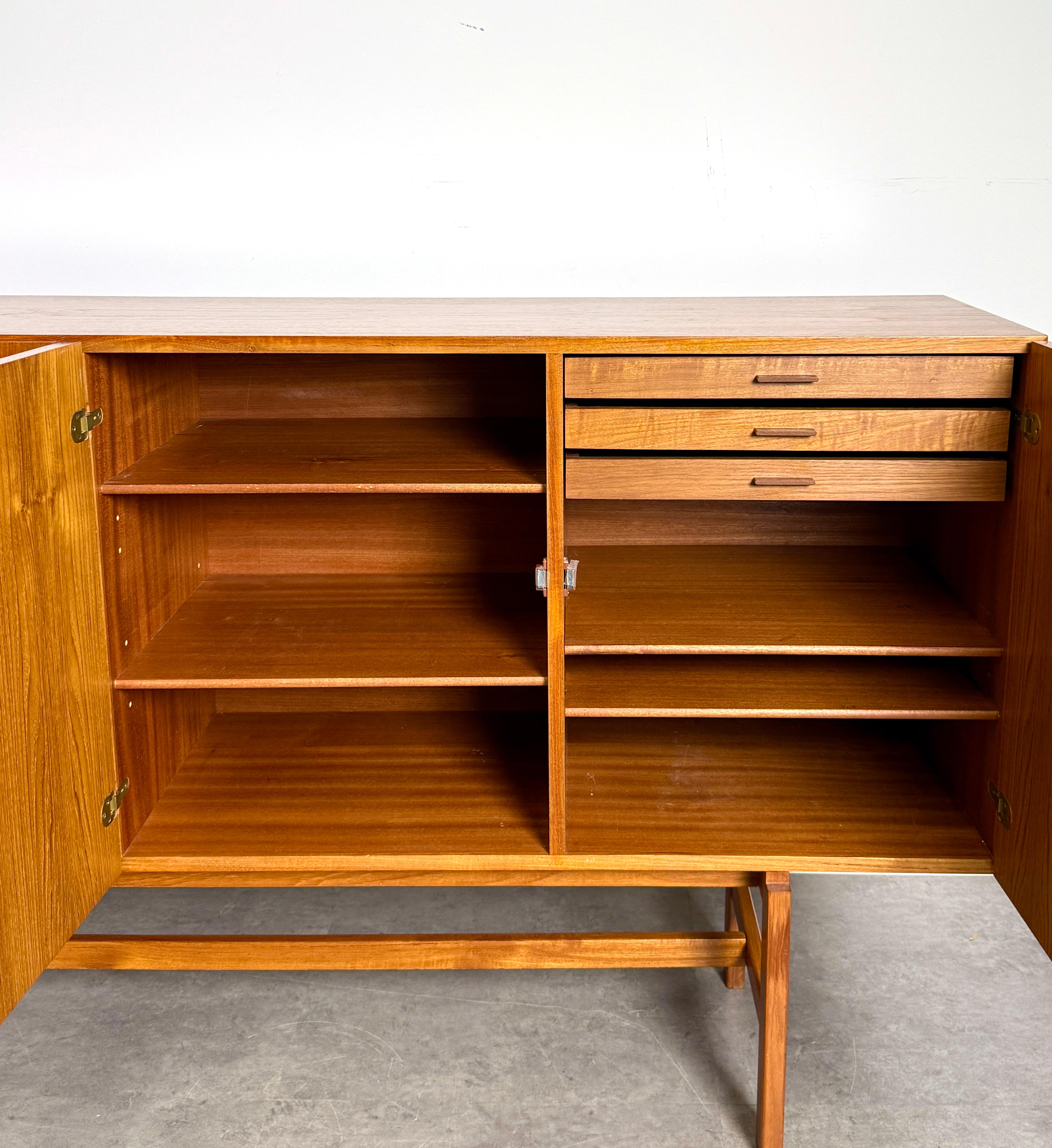 Arne Vodder Teak Credenza Highboard Cabinet Mid Century Danish Modern 1960s For Sale 4