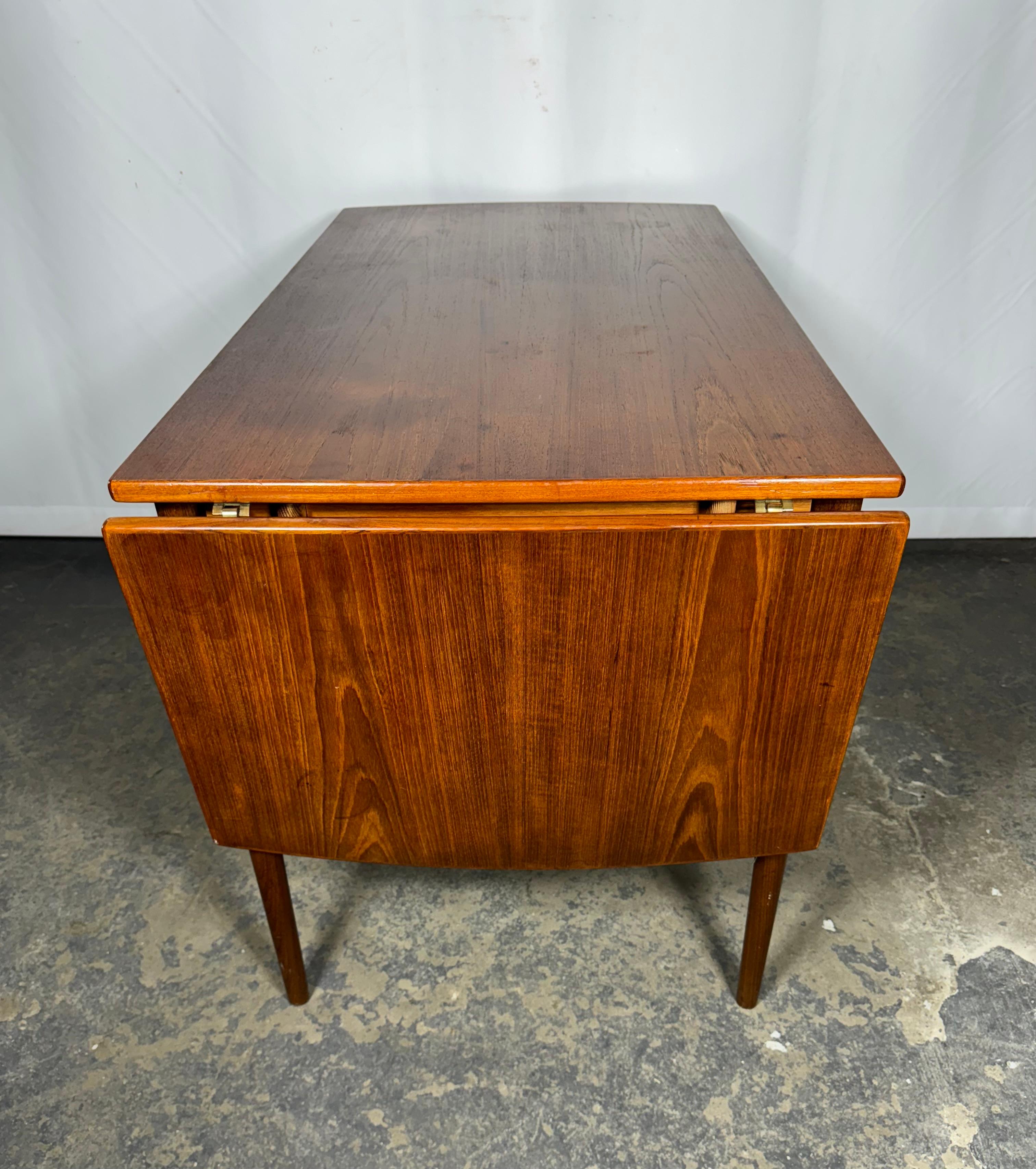 Mid Century Danish Modern Arne Vodder Teak Drop Leaf Desk / Denmark 3