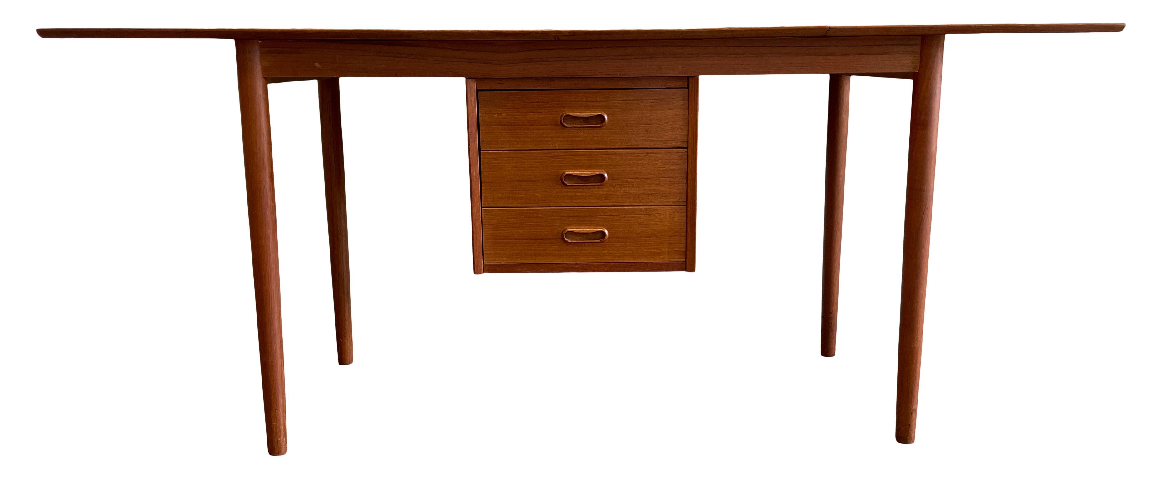 Mid Century Danish Modern Arne Vodder Teak Drop Leaf Desk for H.Sigh Denmark For Sale 6
