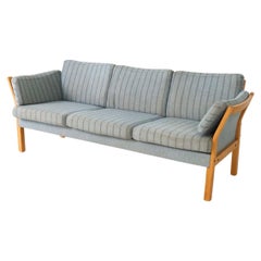Mid century Danish Modern Schöne Wolle 3 Sitz Sofa Birke Rahmen und Beine