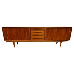Modernes dänisches Tambour-Sideboard aus Teakholz von Bernhard Pedersen & Son aus der Mitte des Jahrhunderts