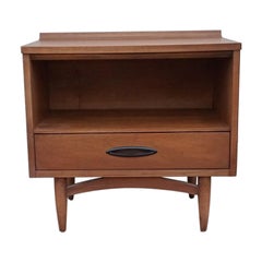 Mid-Century Danish Modern Broyhill Sculptra Nightstand on Pencil Legs