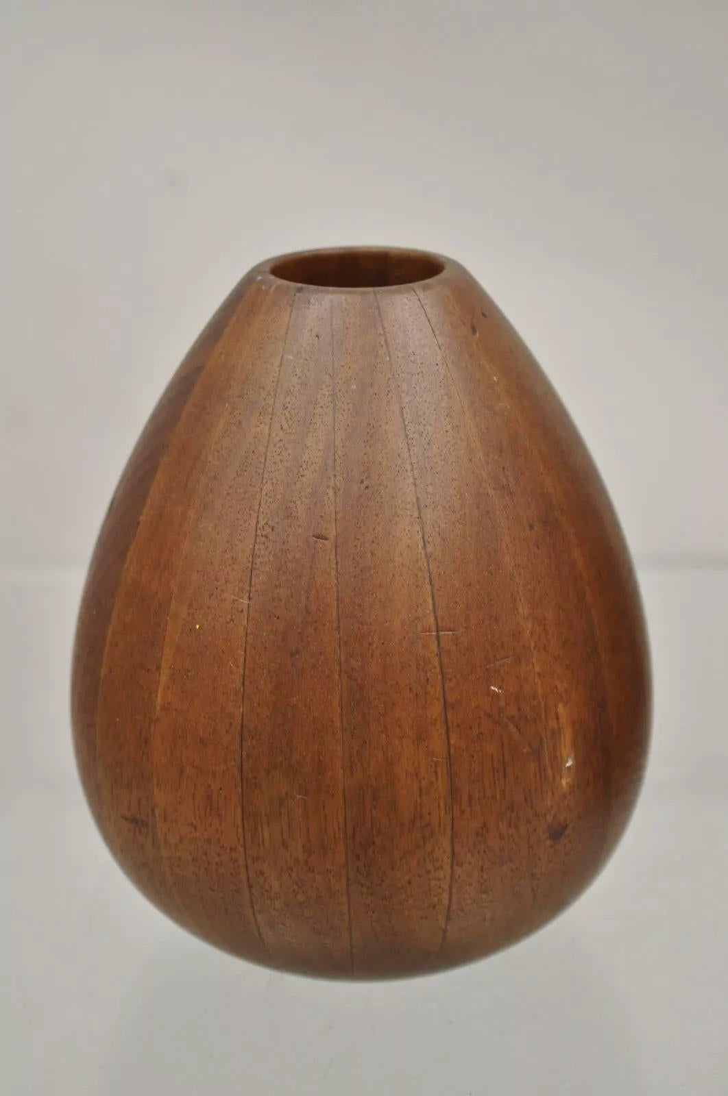 Sconosciuto Vaso per boccioli di fiori in legno di teak scolpito a forma di bulbo - 2 pezzi in vendita