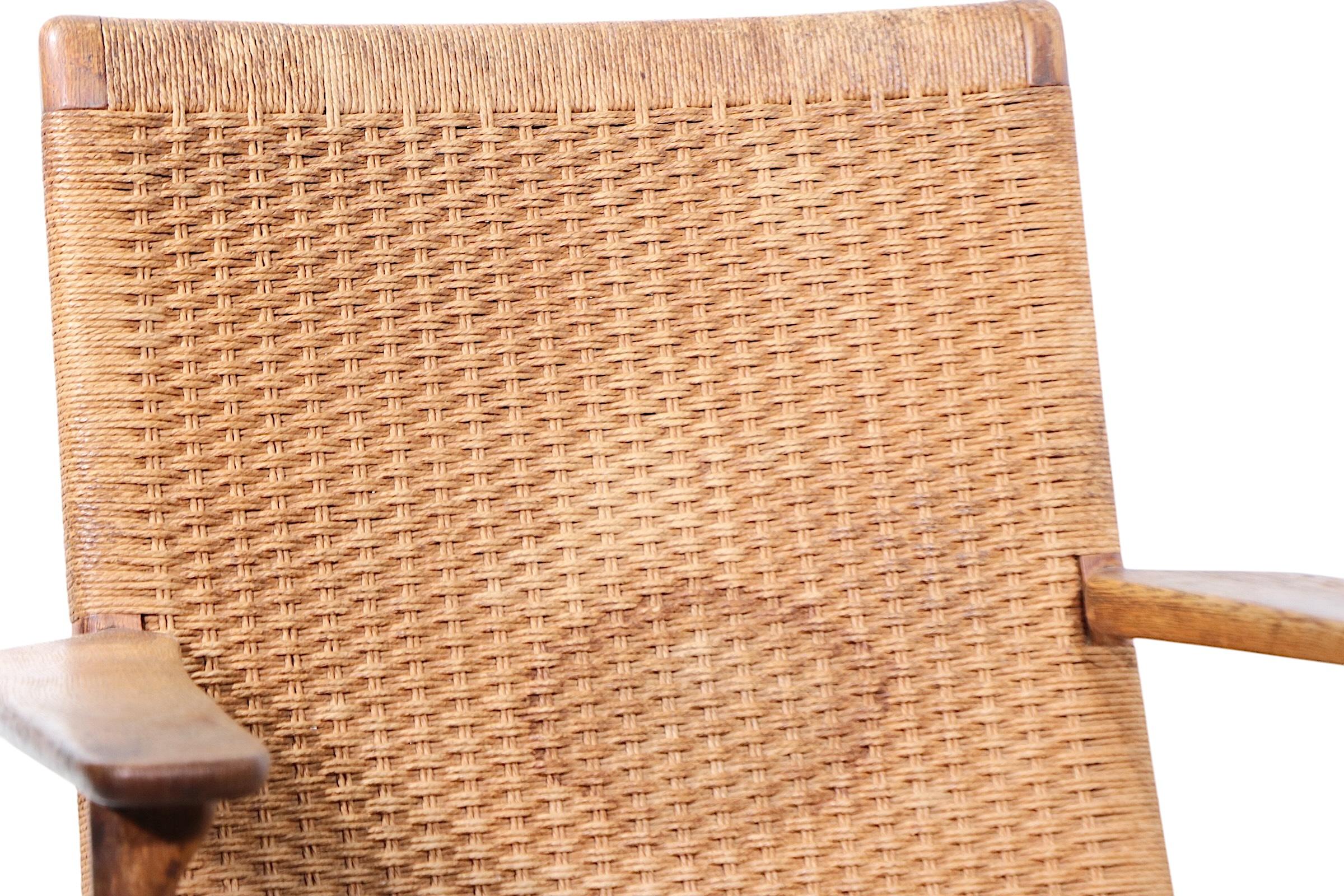 Silla de salón CH-25, moderna danesa de mediados de siglo, diseñada por Hans J. Wegner siglo XX