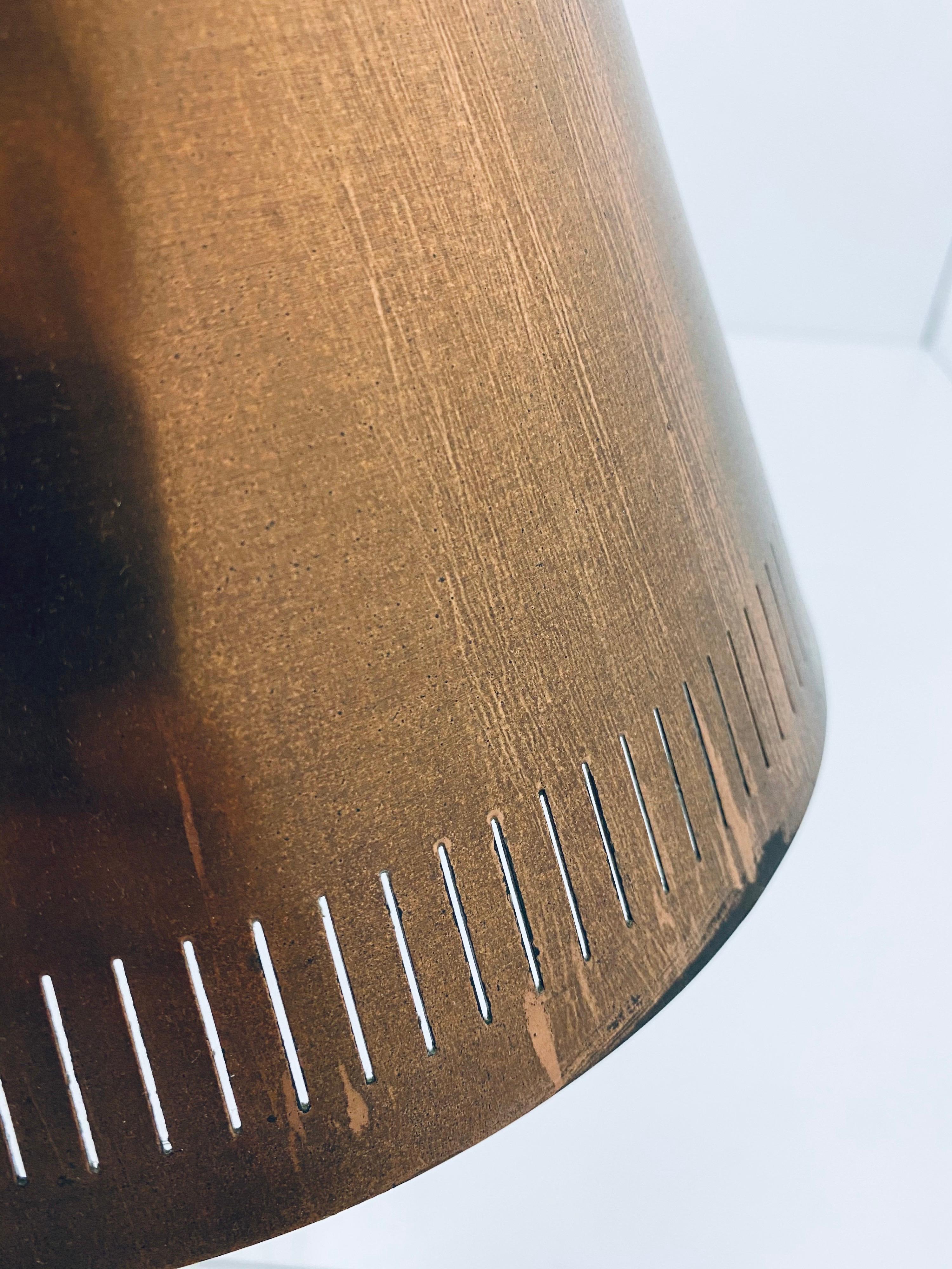 Lampada da soffitto a sospensione a cono in rame danese di metà secolo, anni '50 in vendita 3