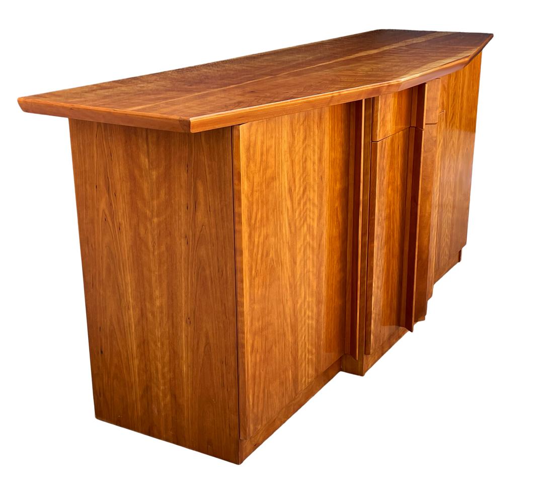 Ciliegio Credenza o mobile moderno danese del Mid Century in Wood in vendita