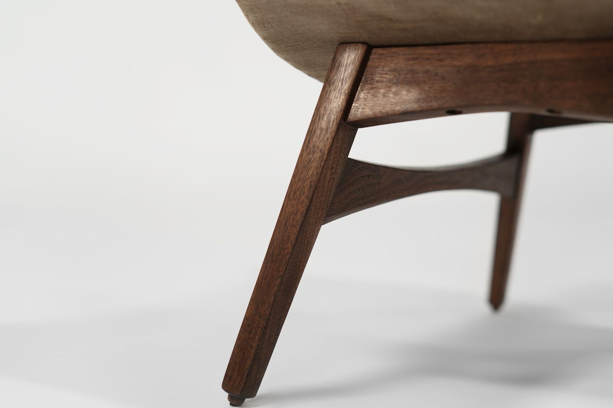 Sgabelli curvi danesi moderni di metà secolo, CIRCA 1950 in vendita 3