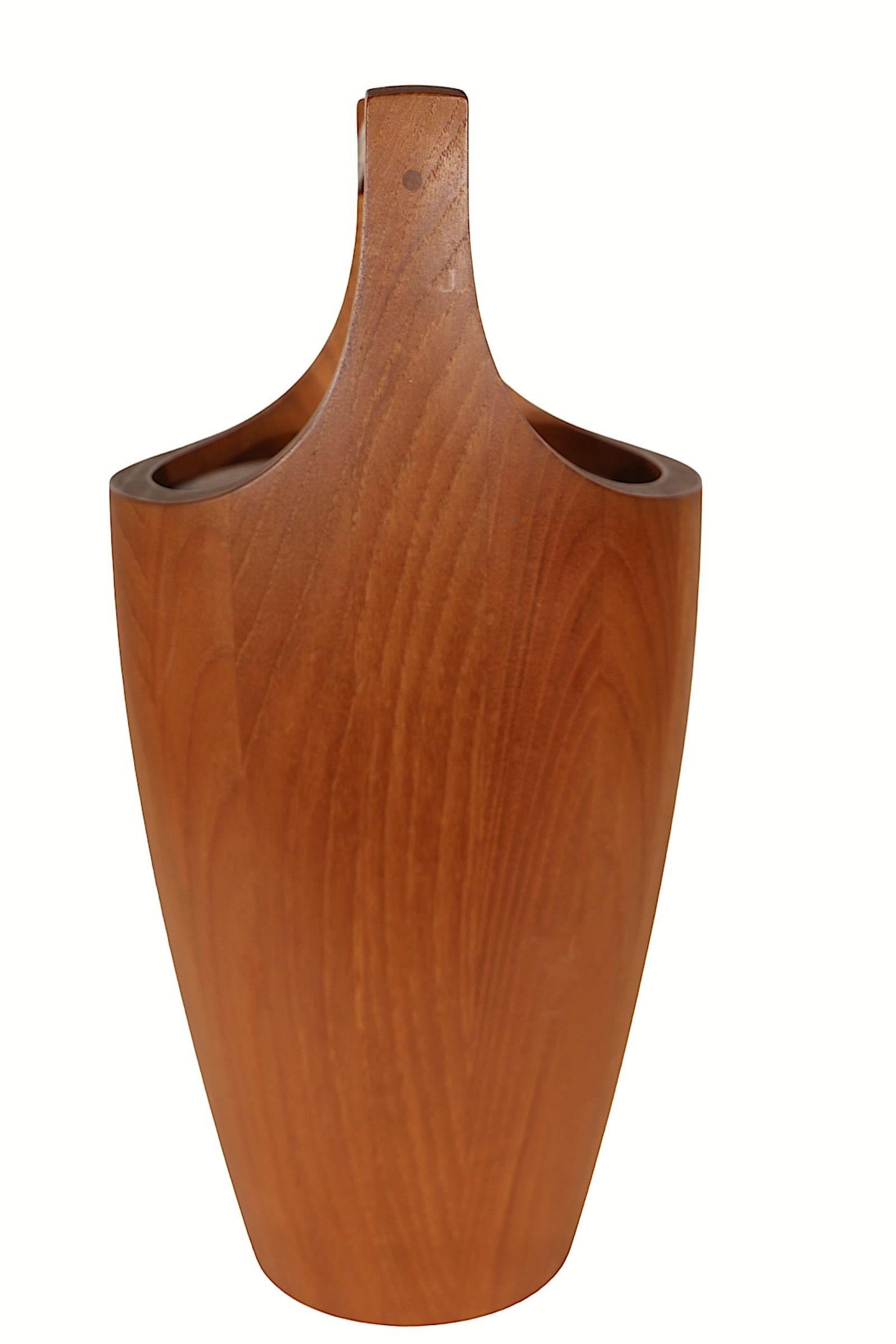 Mid Century Danish Modern Dansk Quistgaard  Congo Ice Bucket In Good Condition For Sale In New York, NY