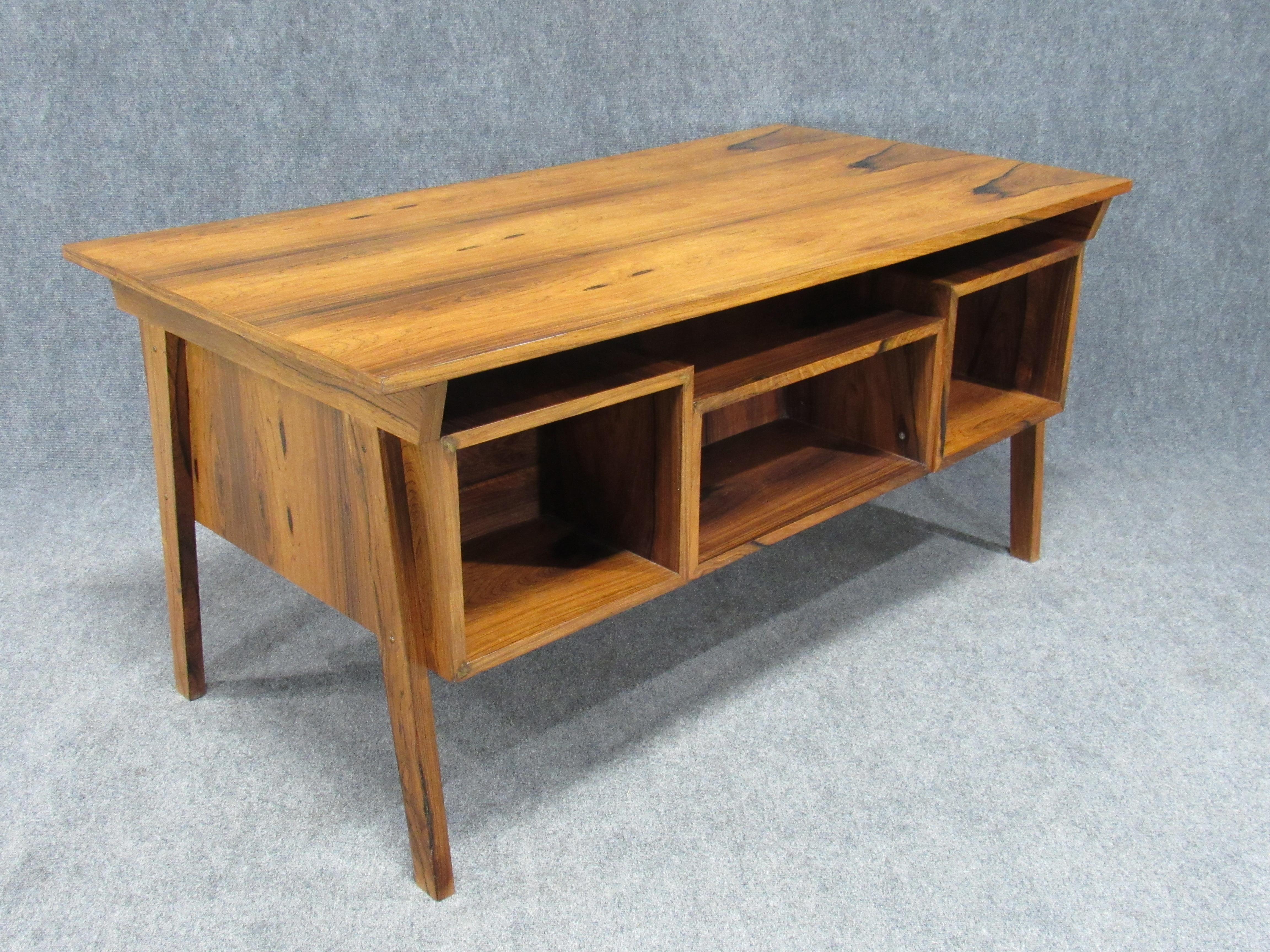 Midcentury Danish Modern Desk Crafted in Dramatically Figured Rosewood In Good Condition In Belmont, MA