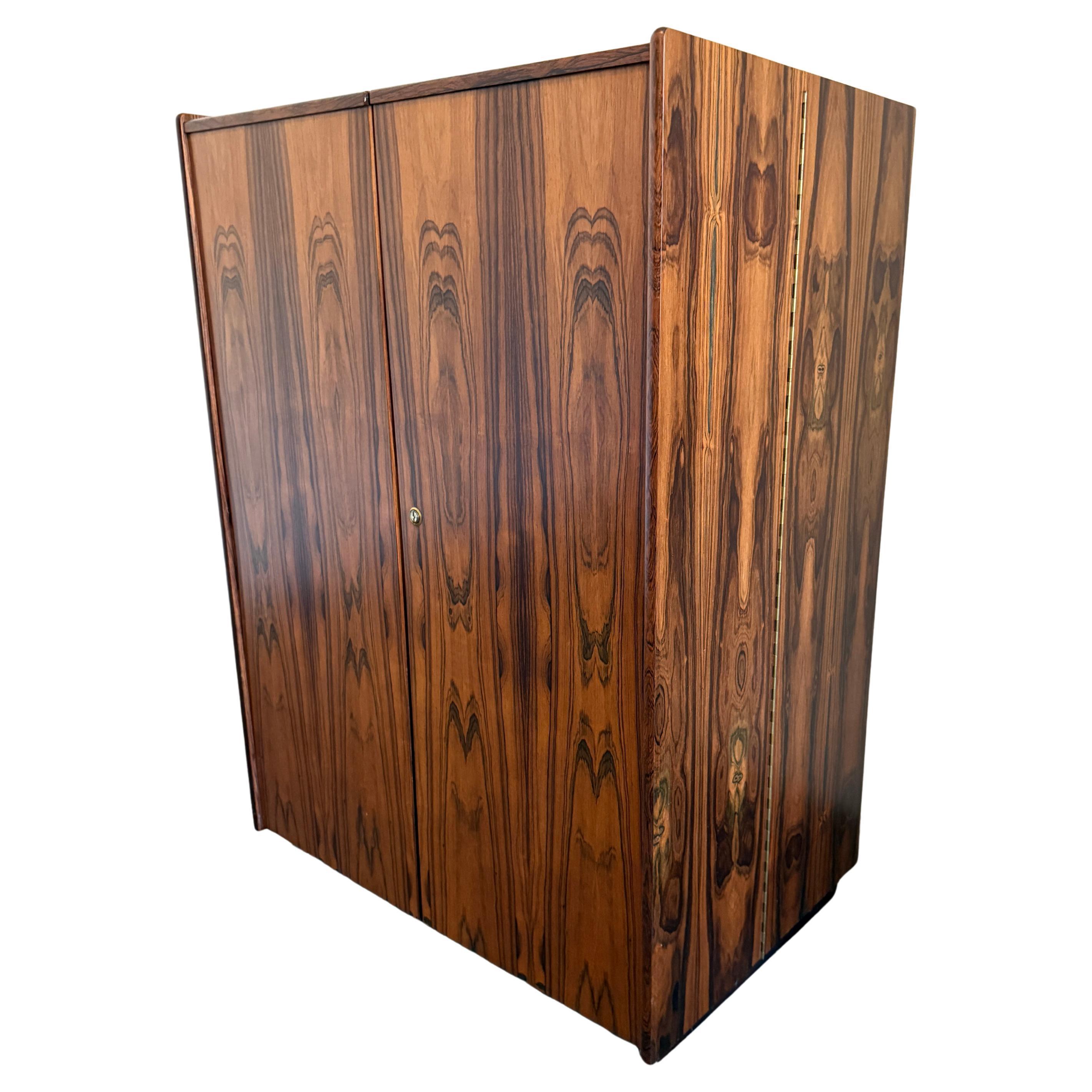 Danois Bureau moderne danois du milieu du siècle en palissandre et boîte magique Meier en vente