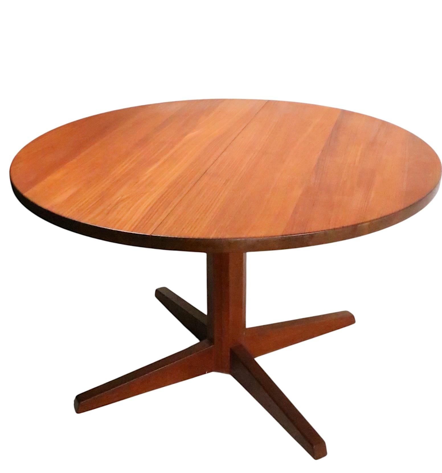 Tavolo da pranzo danese moderno di metà secolo di CJ Rosengaarden Made in Denmark anni '50 in vendita 3