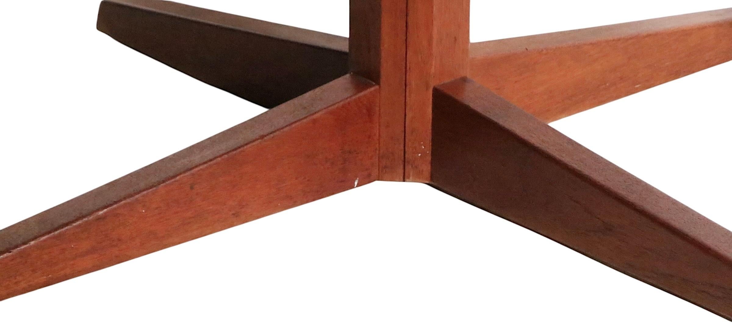 XX secolo Tavolo da pranzo danese moderno di metà secolo di CJ Rosengaarden Made in Denmark anni '50 in vendita