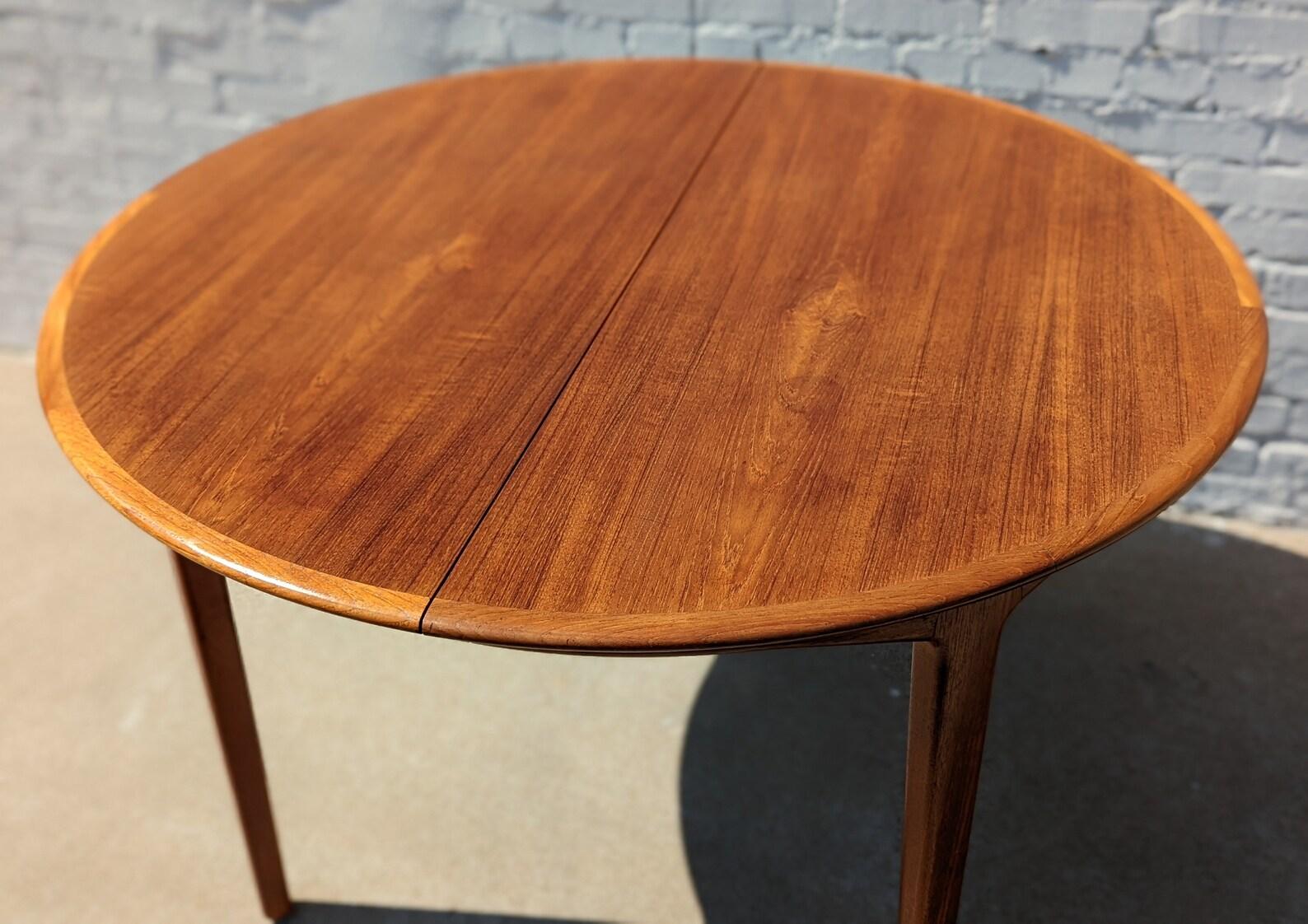 Mid-Century Modern Mid Century Danish Modern Dining Table by Moller For Sale