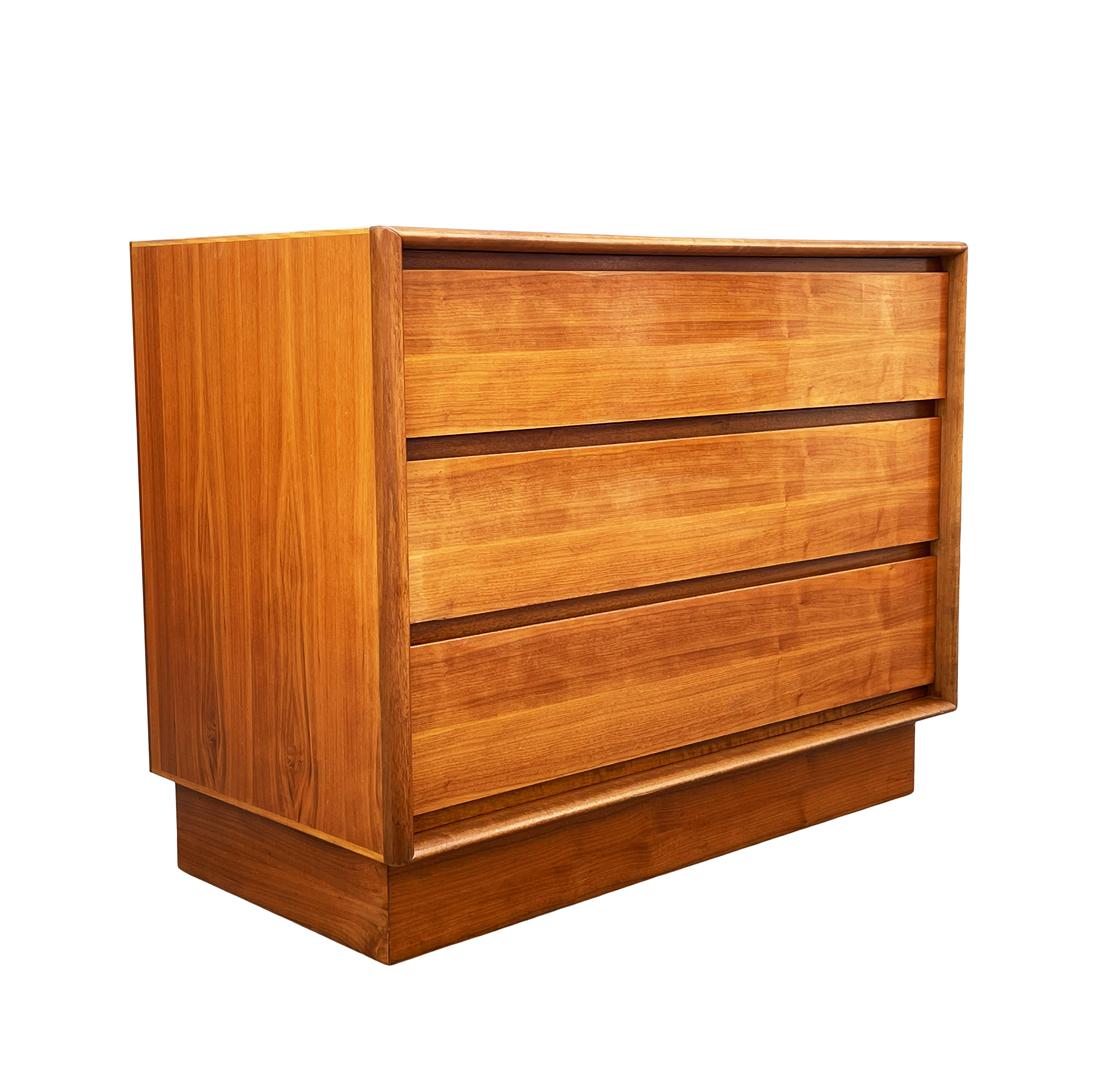 Scandinavian Modern Mid Century Danish Modern Dresser, Chest of Drawers or Side Cabinet in Walnut