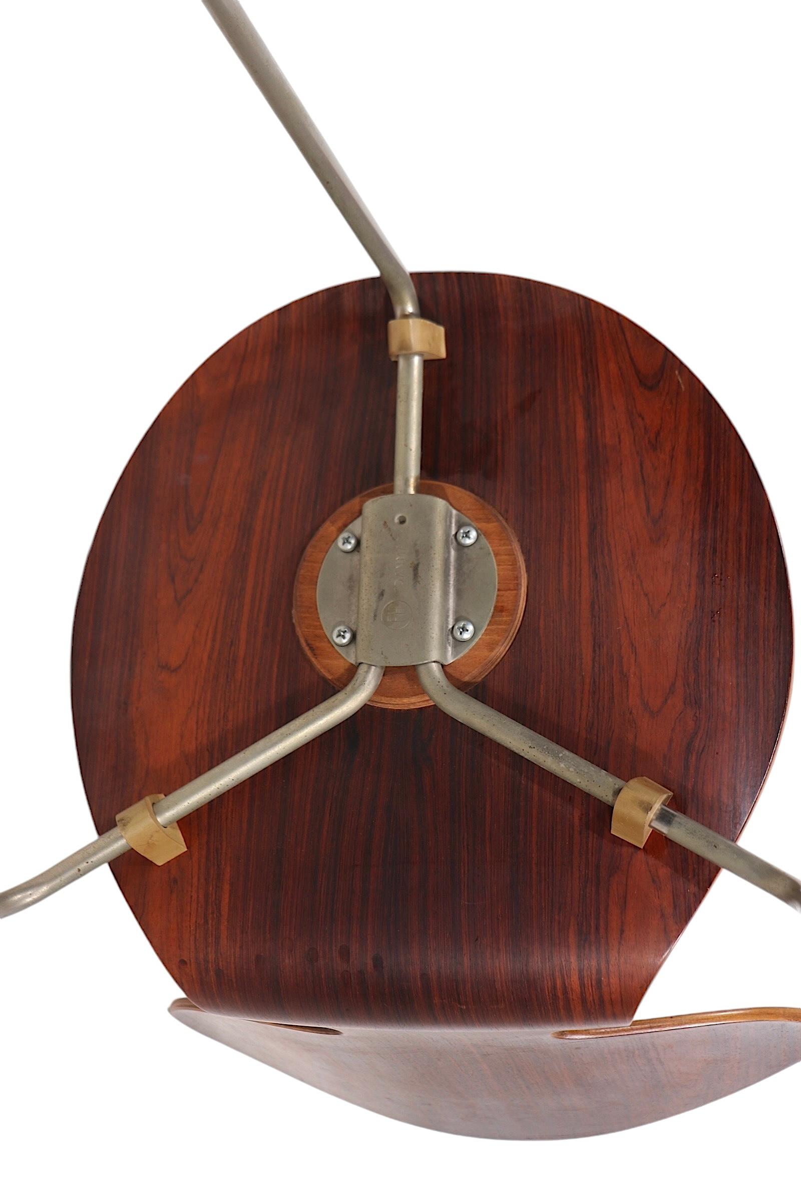 Sedia danese moderna di metà secolo di Arne Jacobsen per Fritz Hansen in vendita 4