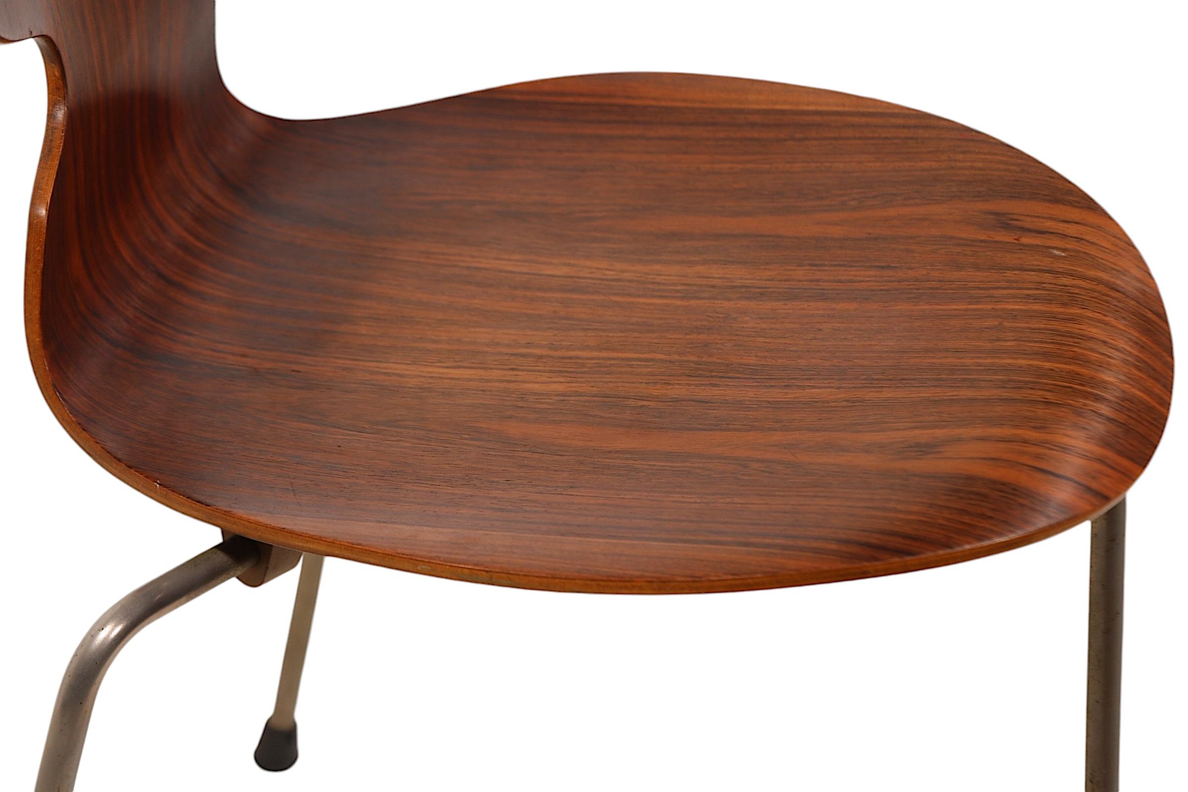 XX secolo Sedia danese moderna di metà secolo di Arne Jacobsen per Fritz Hansen in vendita