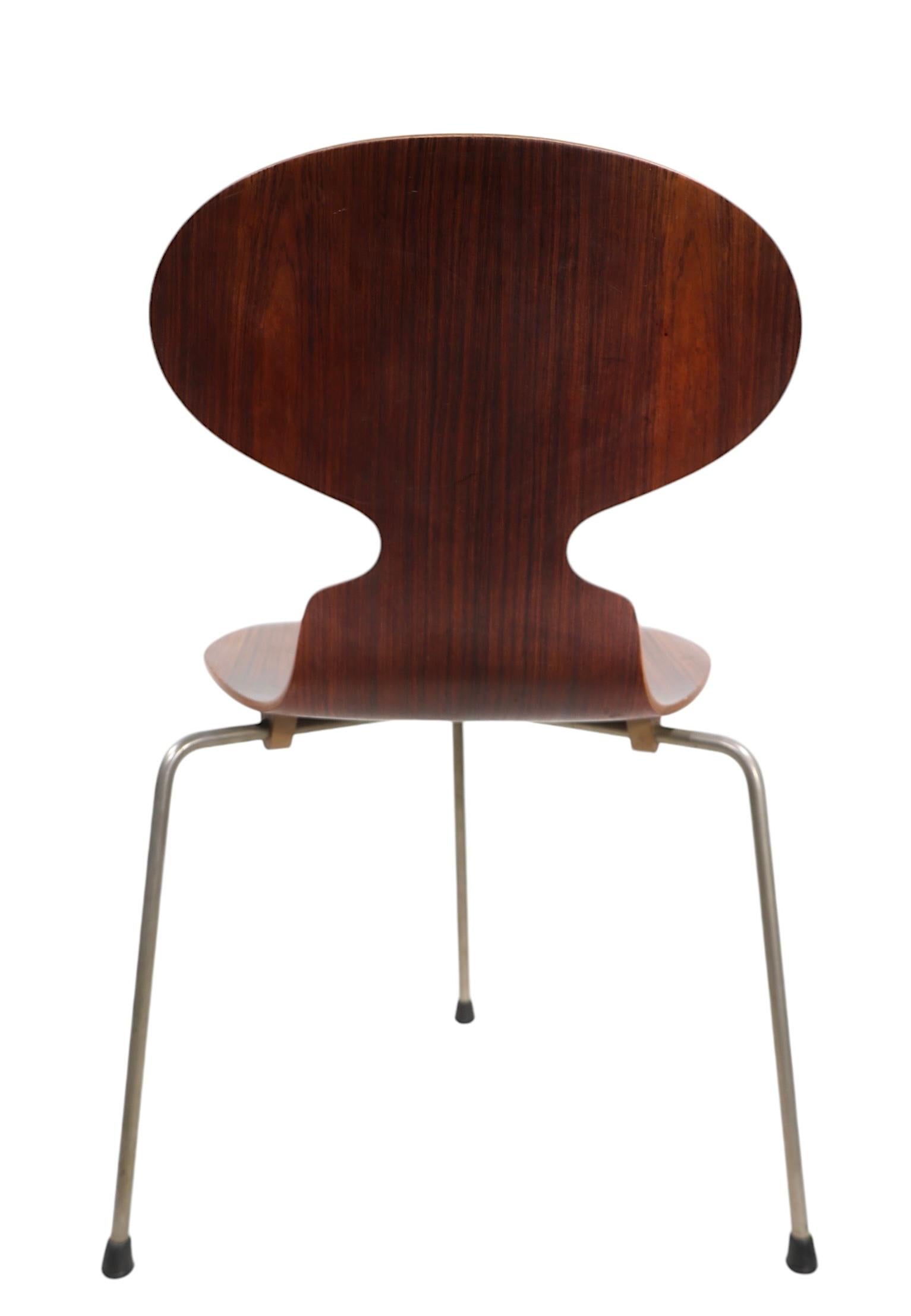 Sedia danese moderna di metà secolo di Arne Jacobsen per Fritz Hansen in vendita 1