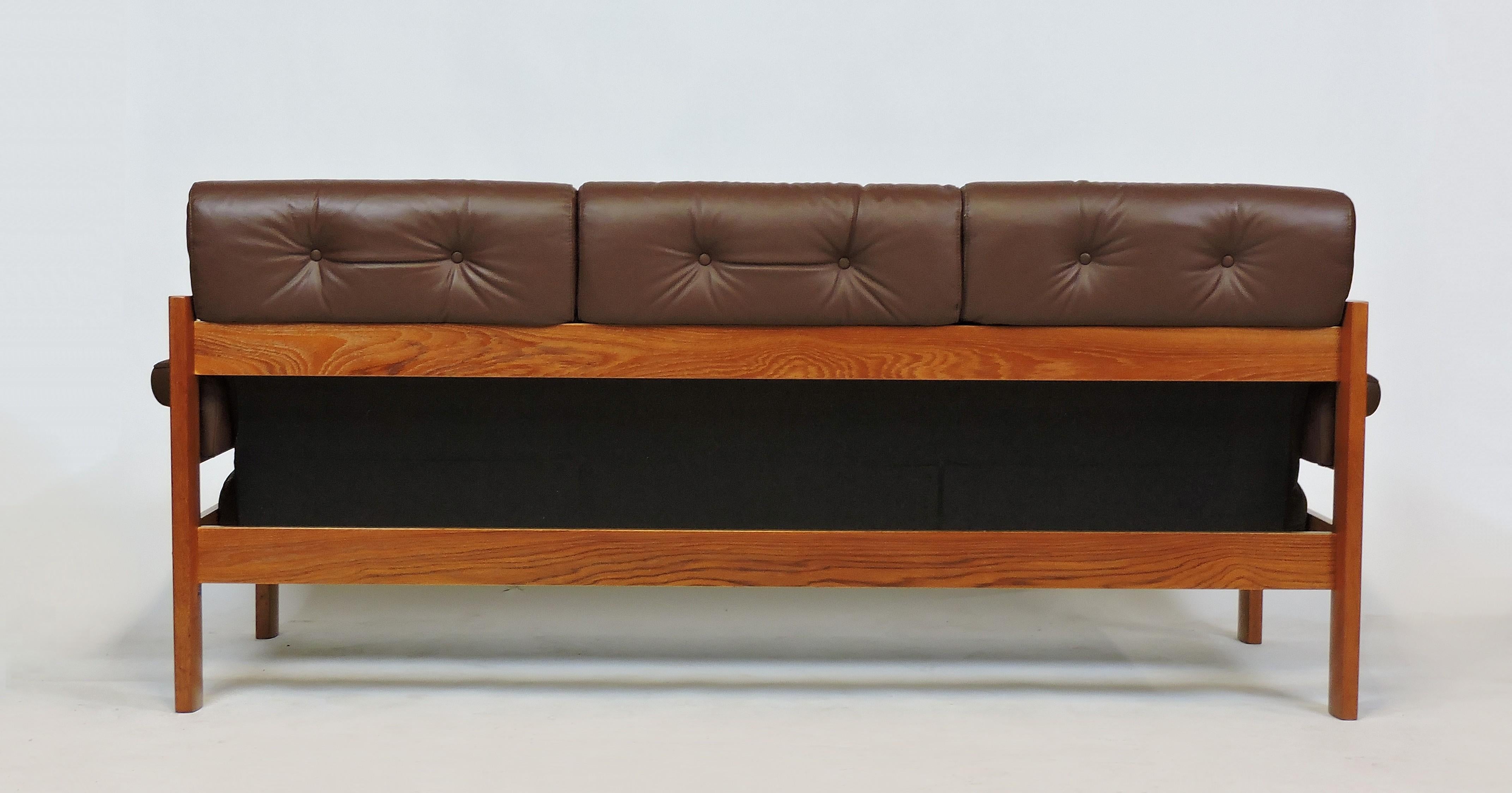 ekornes vintage sofa