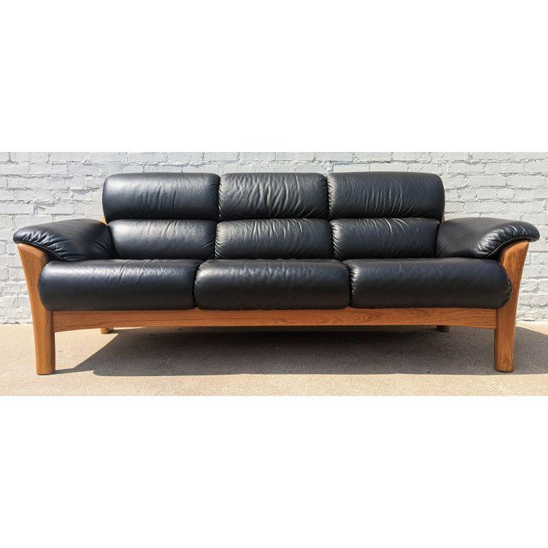 Mid Century Danish Modern Ekornes Teak and Vinyl Sofa

Above average vintage condition and structurally sound. Has very little wear on frame and vinyl upholstery has no tears, nicks, and has almost no wear. Outdoor listing pictures might appear