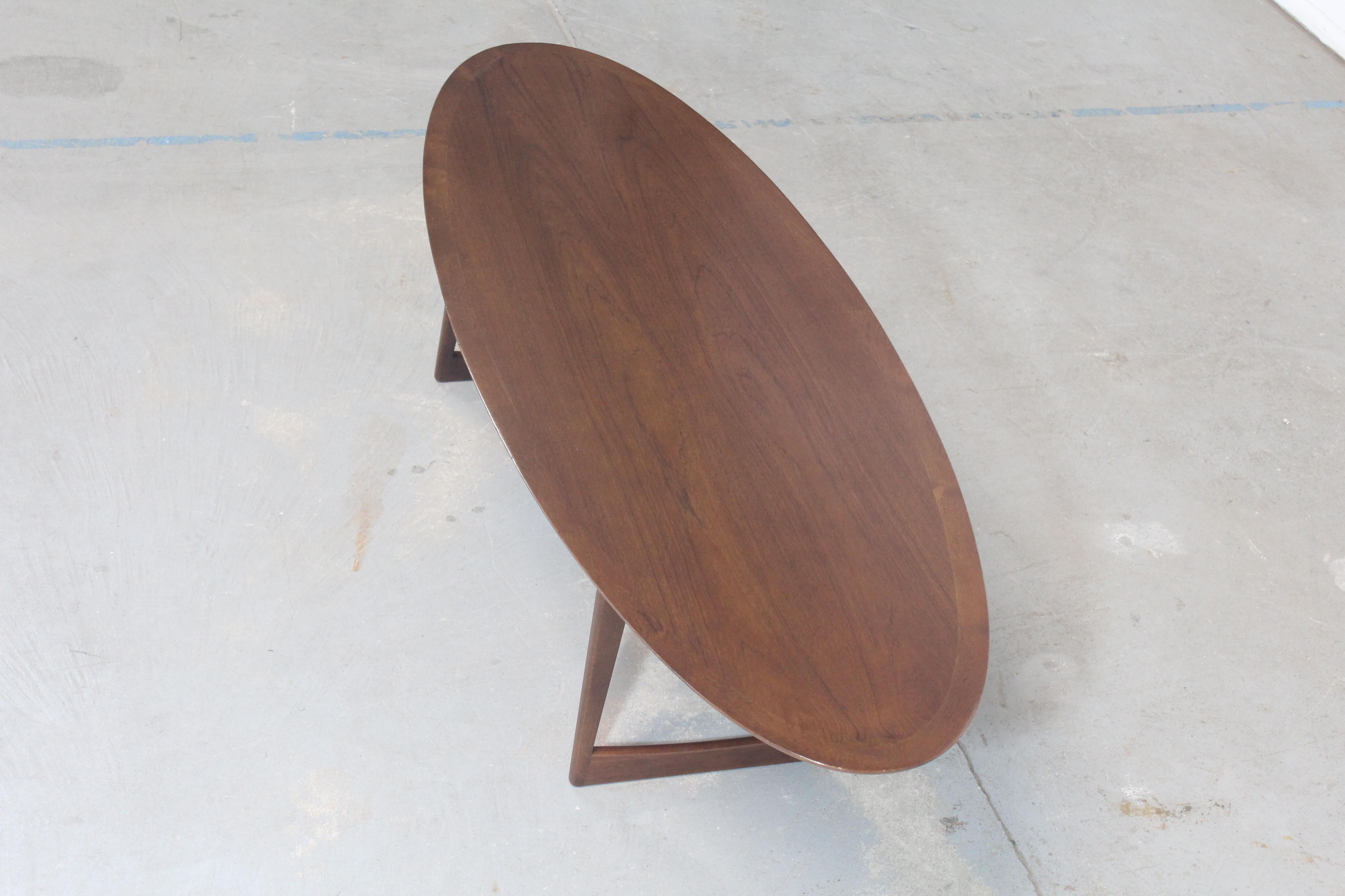 Mid-Century Danish Modern Elliptical Surfboard Teak Coffee Table 10