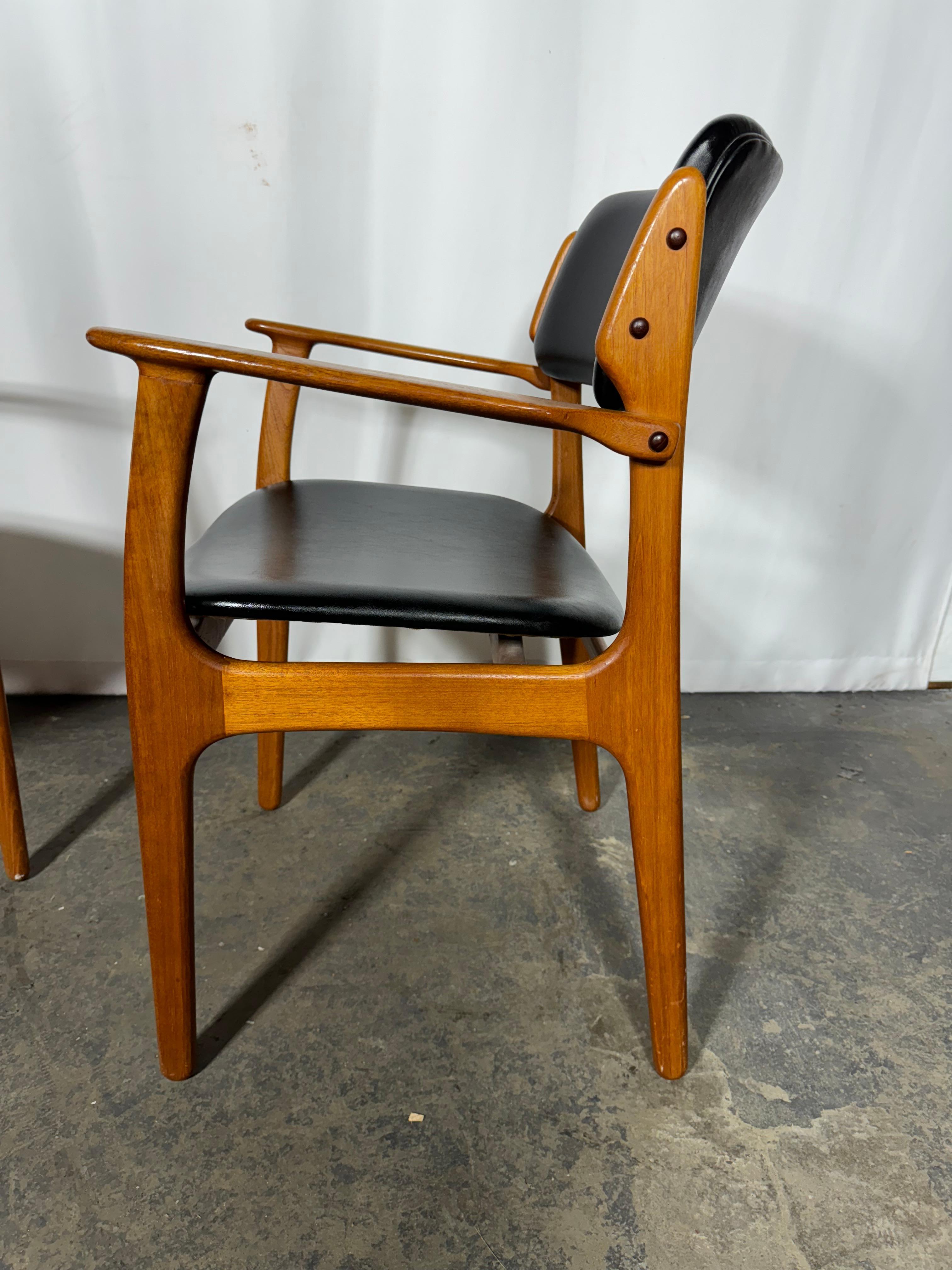 Danois Fauteuils Erik Buch modernes danois du milieu du siècle dernier, modèle 49 en vente