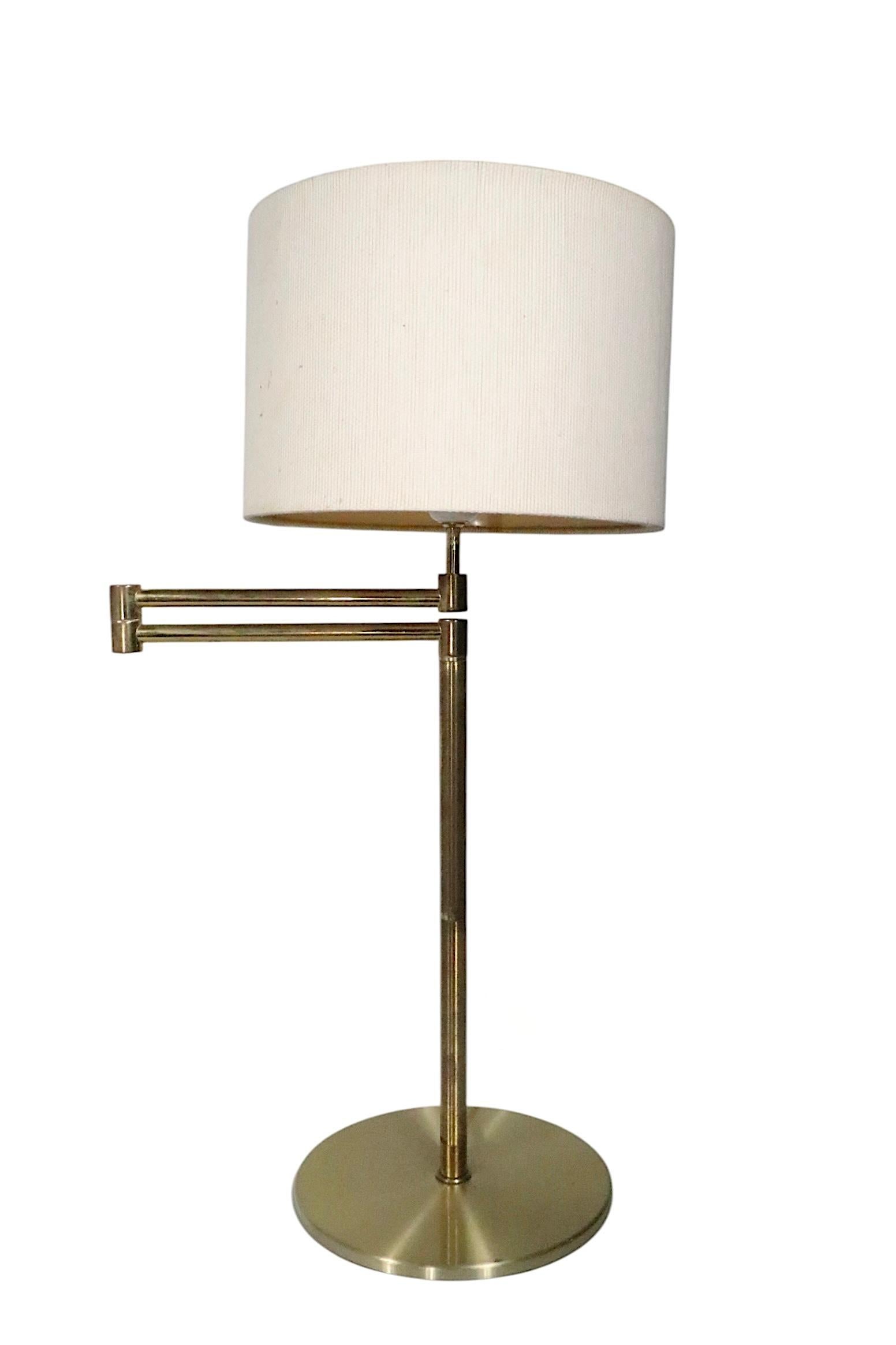 Lampe de bureau moderne danoise du milieu du siècle dernier par Frandsen d'après Nessen en vente 3