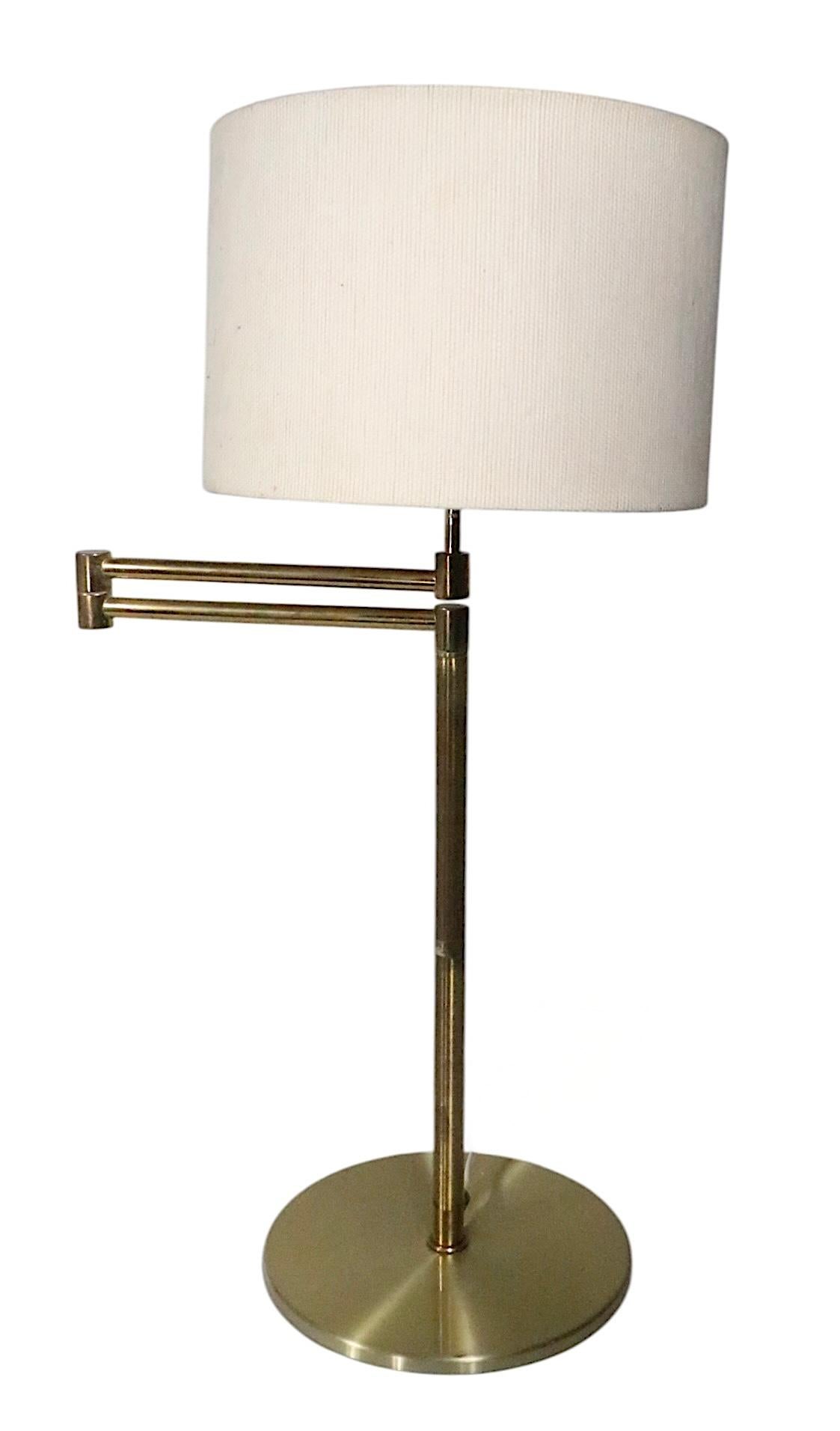 Lampe de bureau moderne danoise du milieu du siècle dernier par Frandsen d'après Nessen en vente 2