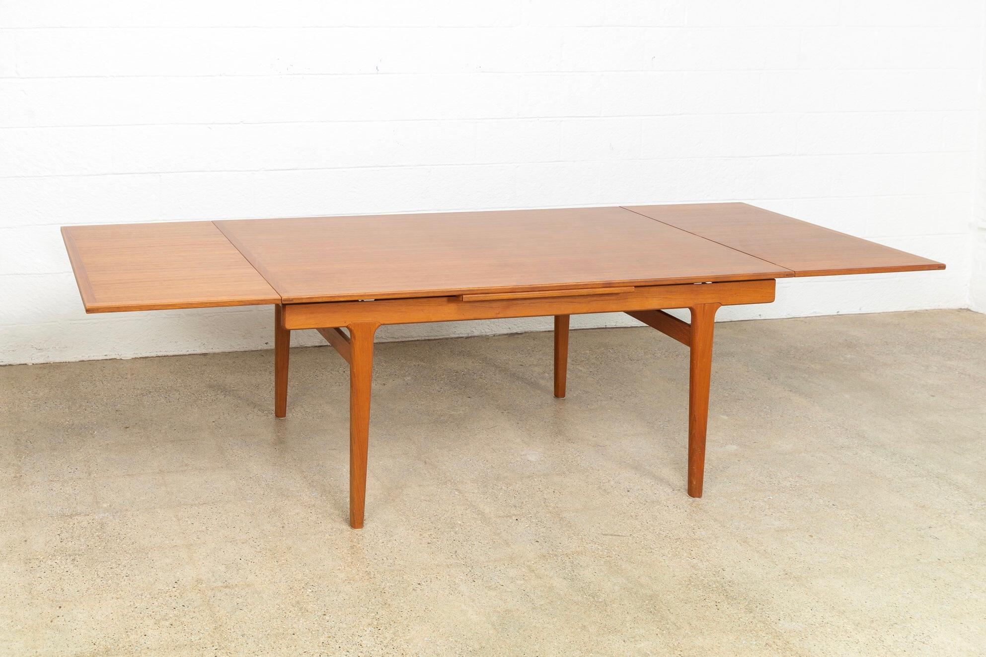 Mid-Century Modern Midcentury Danish Modern Henning Kjaernulf Extendable Dining Table, 1960s