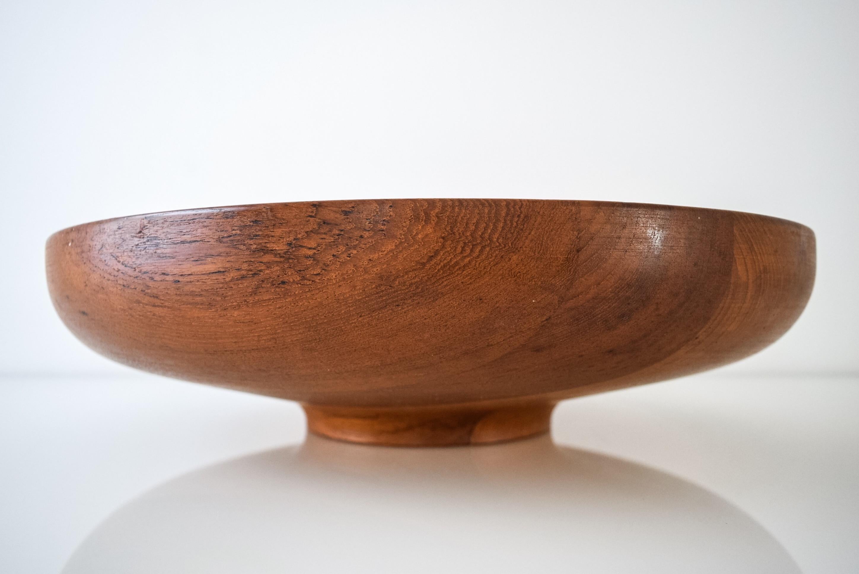 Midcentury Danish Modern Henning Koppel for Georg Jensen Large Teak Bowl, 1960s In Good Condition In Detroit, MI