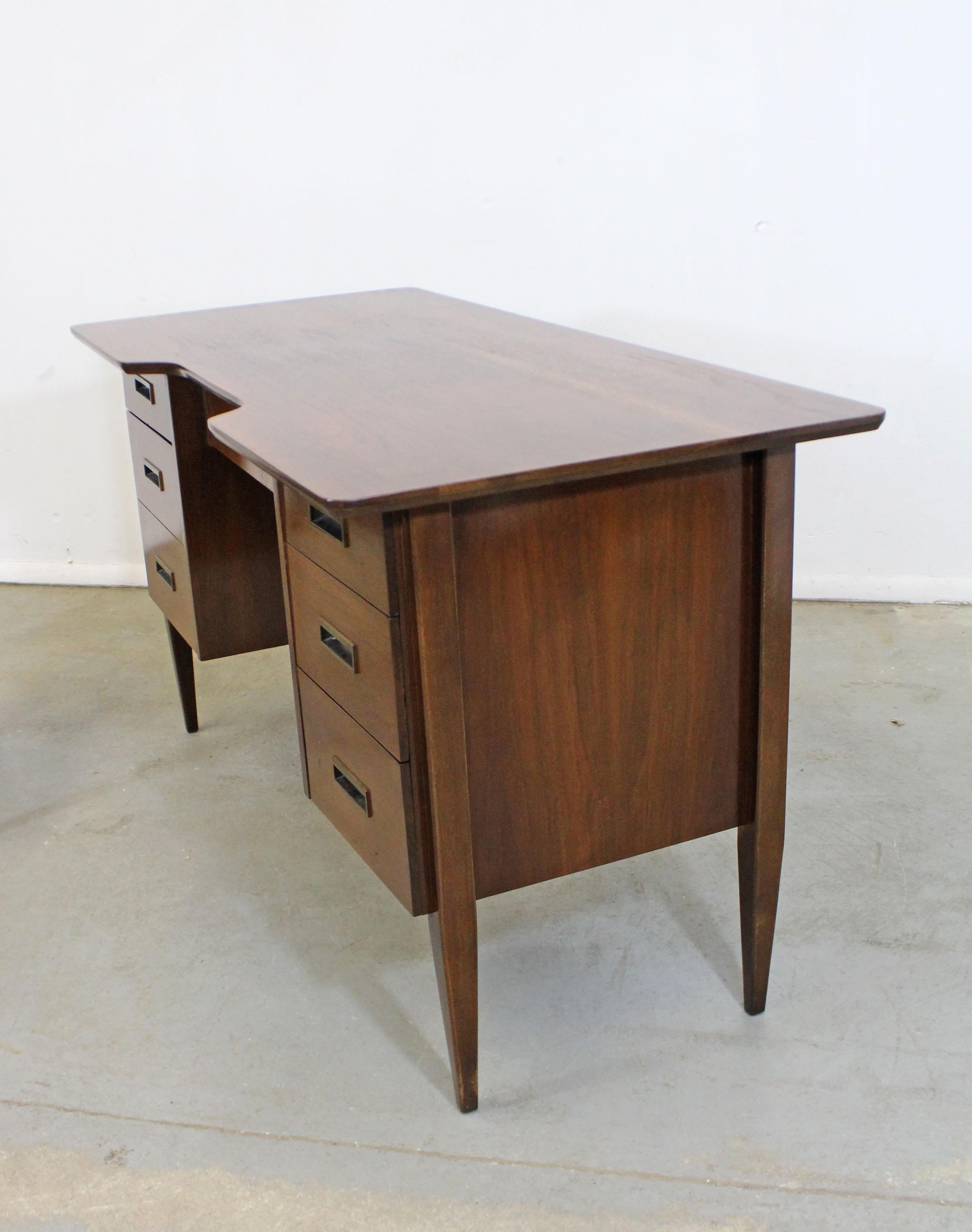 American Mid-Century Danish Modern Hooker Attributed Office Walnut Desk