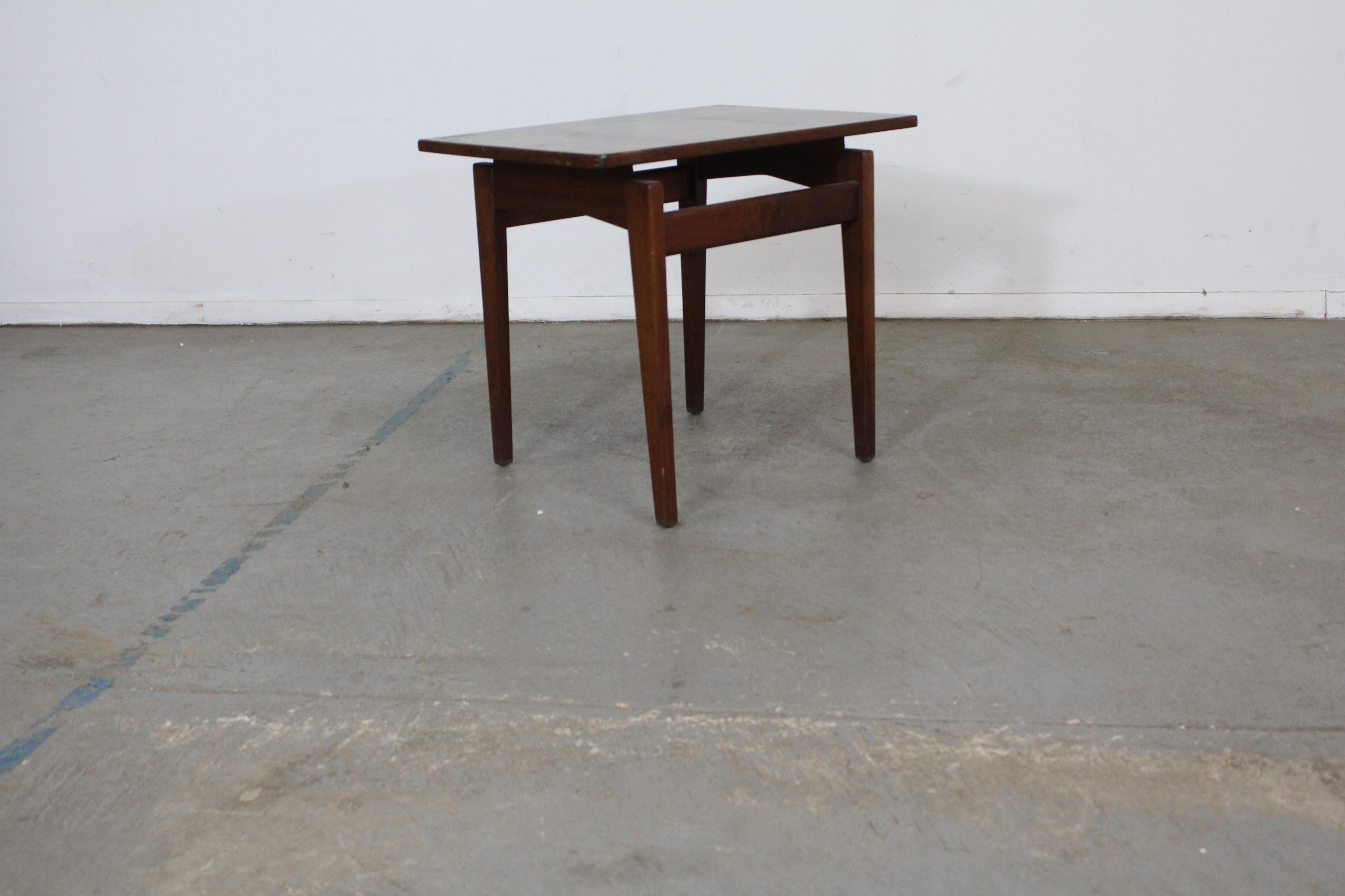 Mid-Century Danish Modern Jens Risom Walnut End/Side Table 8