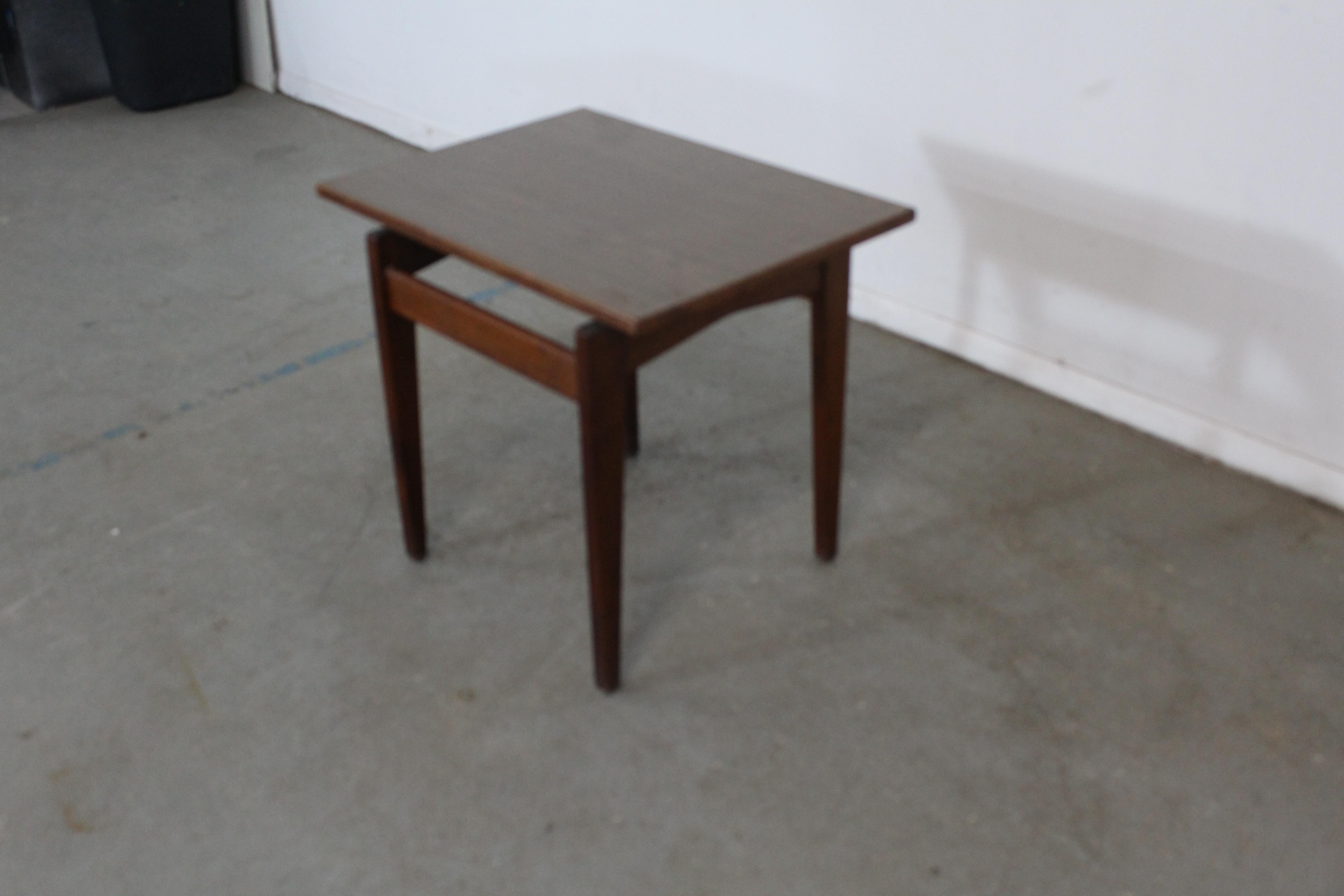 Mid-Century Modern Mid-Century Danish Modern Jens Risom Walnut End/Side Table