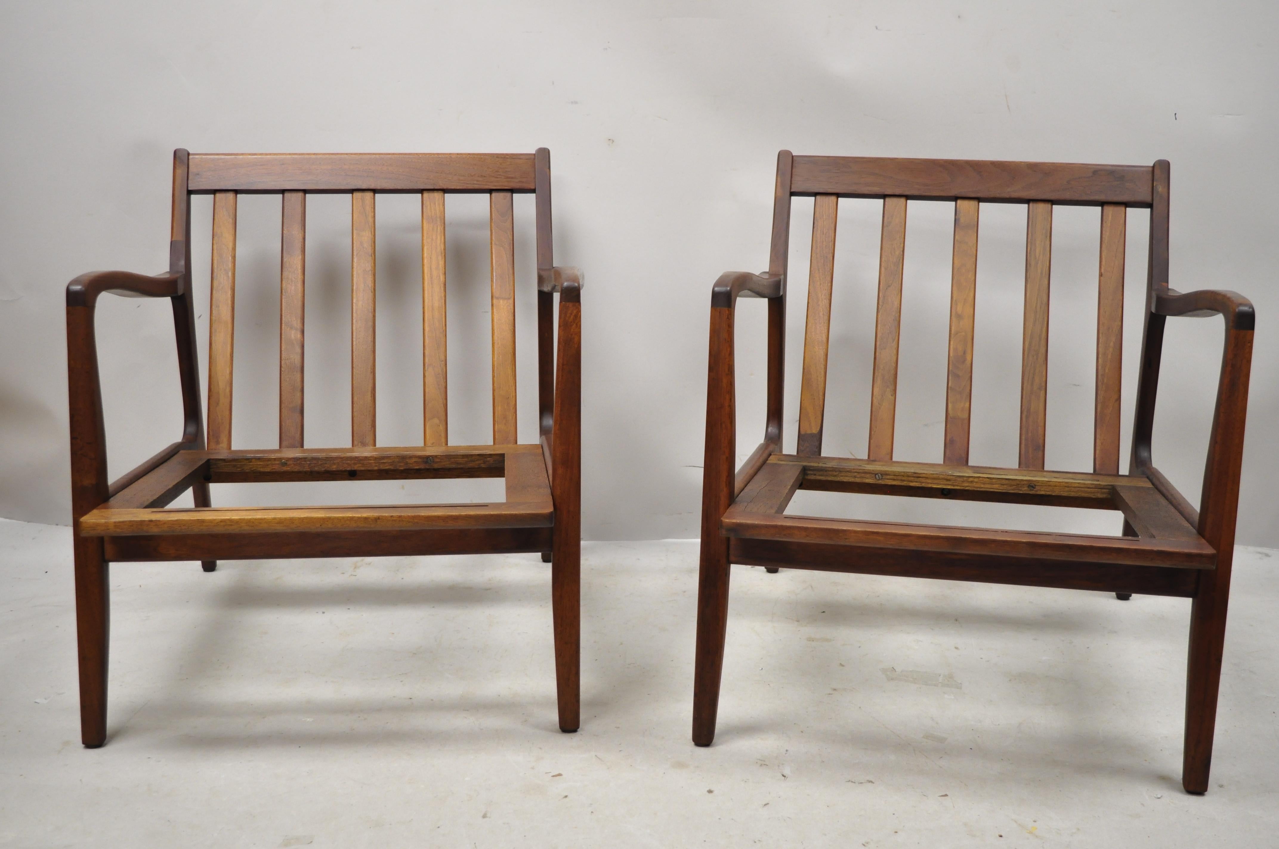 Midcentury Danish Modern Kofod Larsen Style Walnut Lounge Chairs, a Pair 7
