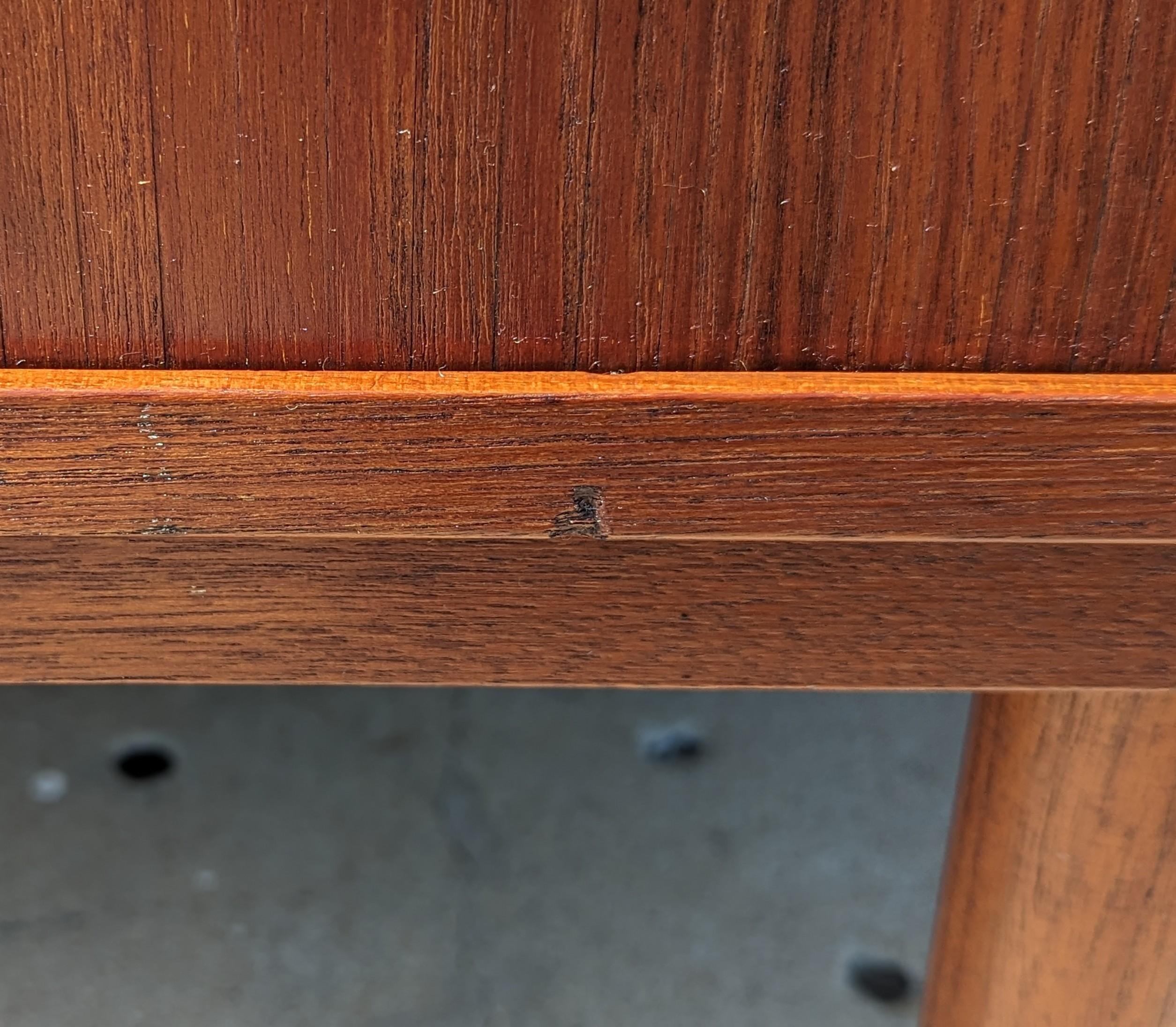 Armadio in teak Kofod Larsen, moderno danese del metà del secolo scorso in vendita 4
