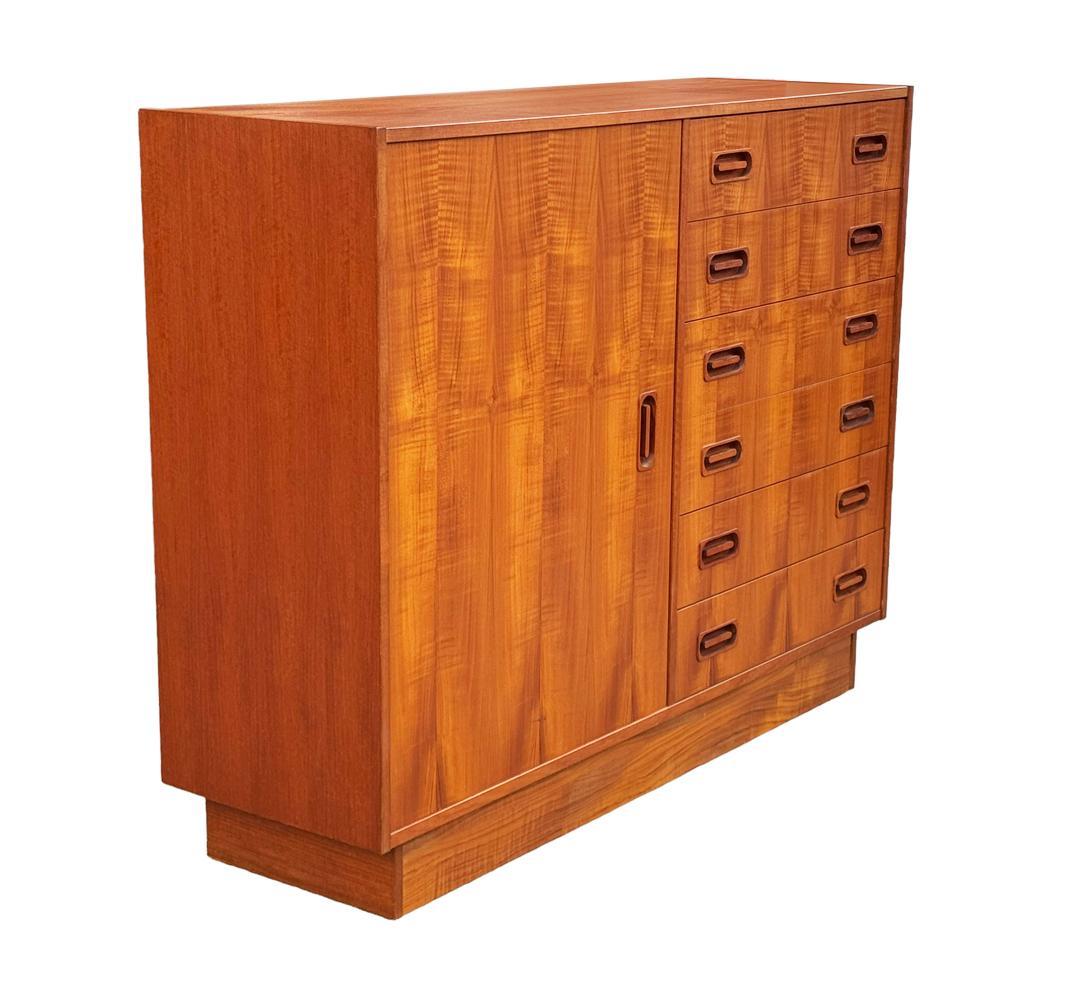 Scandinavian Modern Mid Century Danish Modern Large Scale Cabinet, Chest or Credenza in Teak For Sale