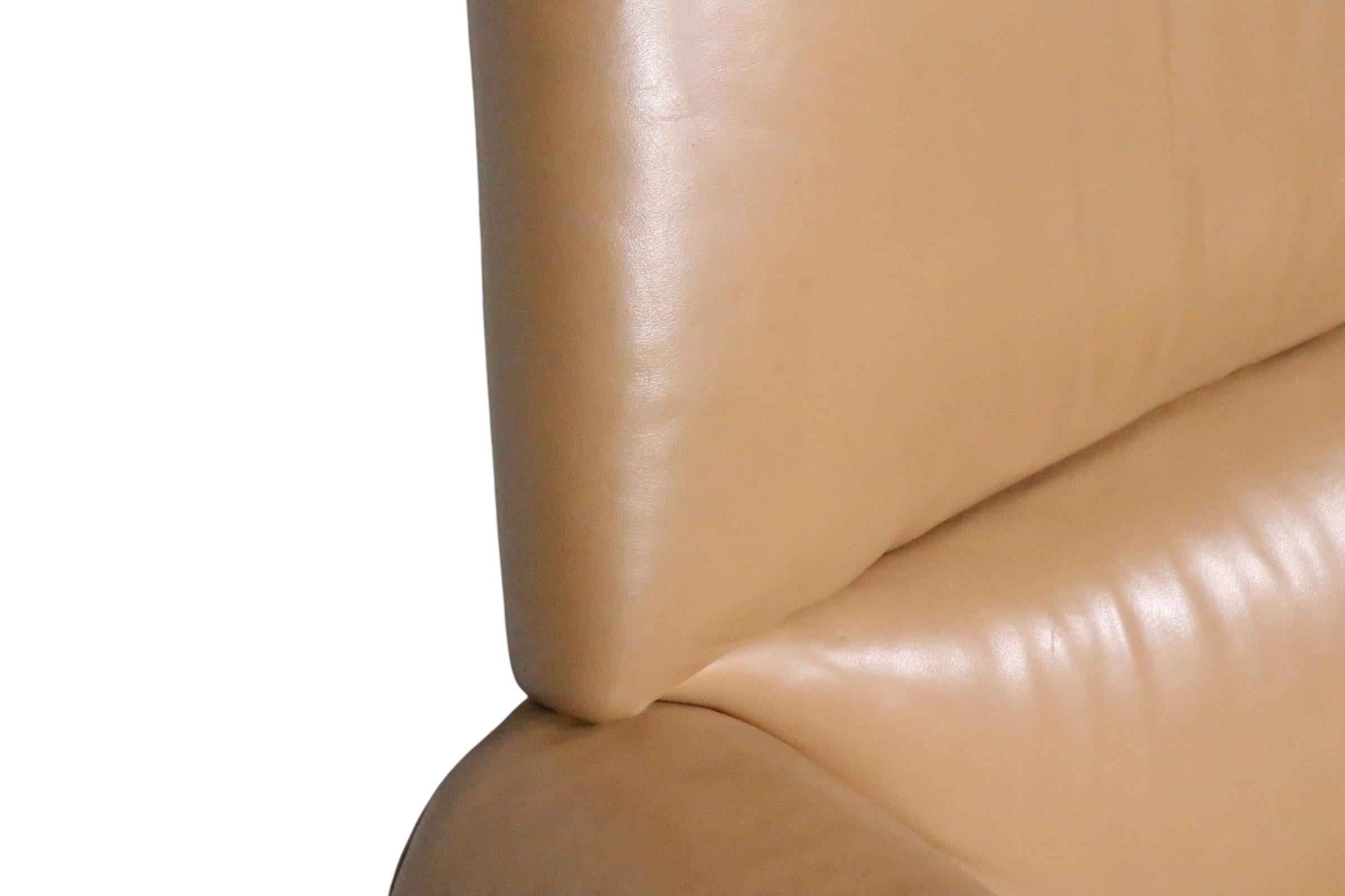 Sedia da salotto in pelle moderna danese del Mid Century di Kurt Ostervig per Ryesburg in vendita 11