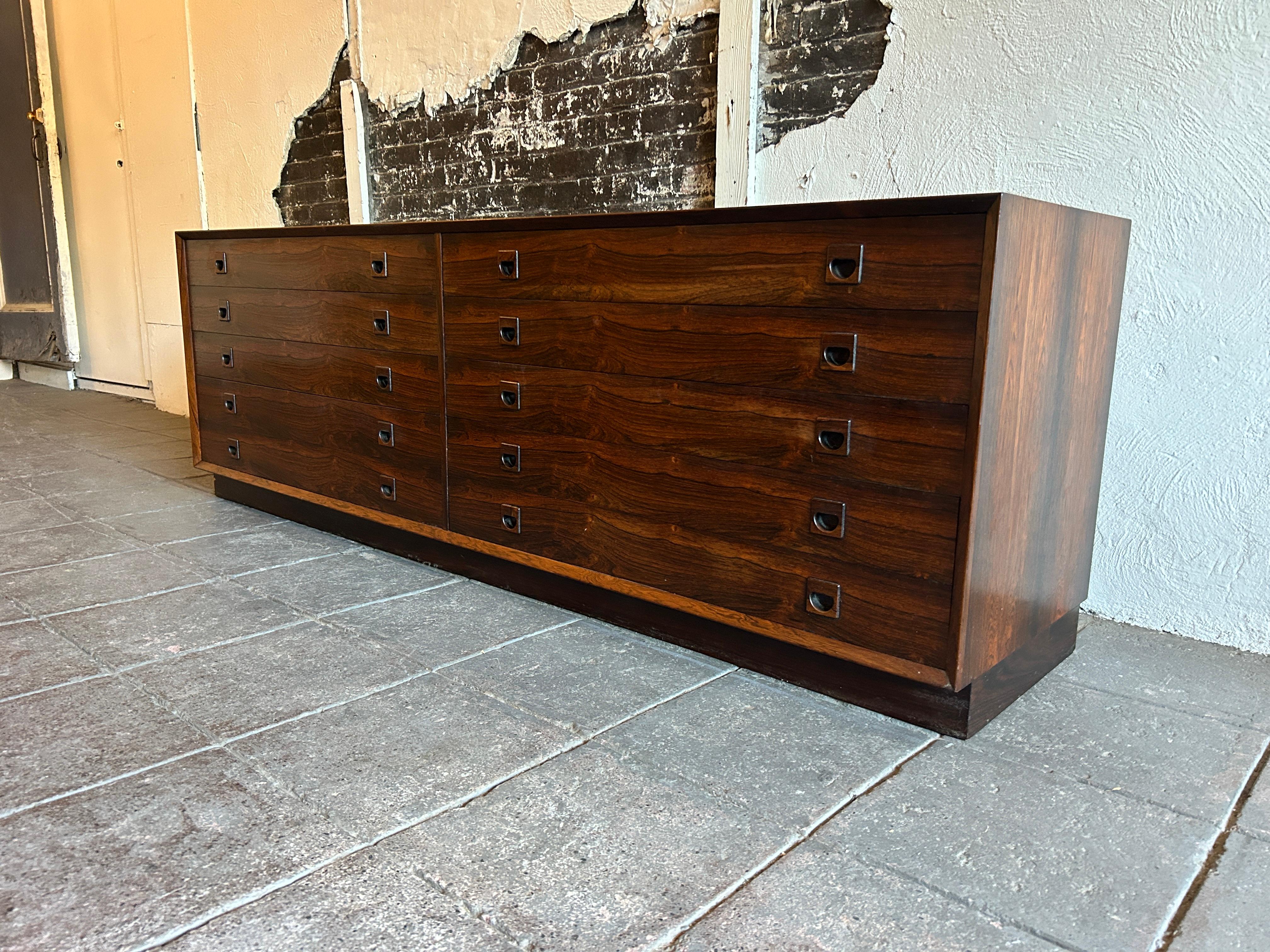 Mid-Century Modern Mid-Century Danish Modern long low Rosewood dresser credenza 8 Drawer