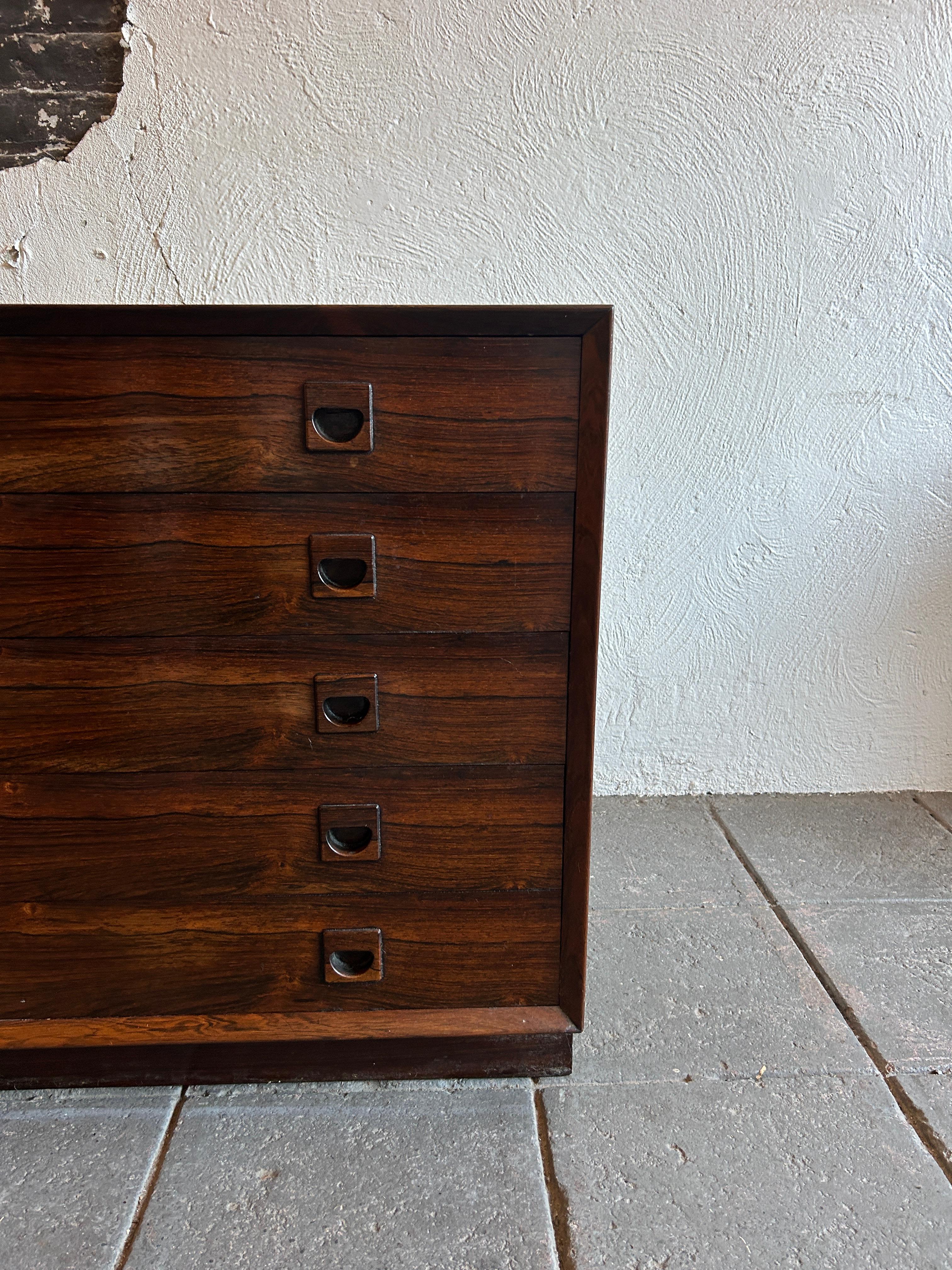Mid-20th Century Mid-Century Danish Modern long low Rosewood dresser credenza 8 Drawer
