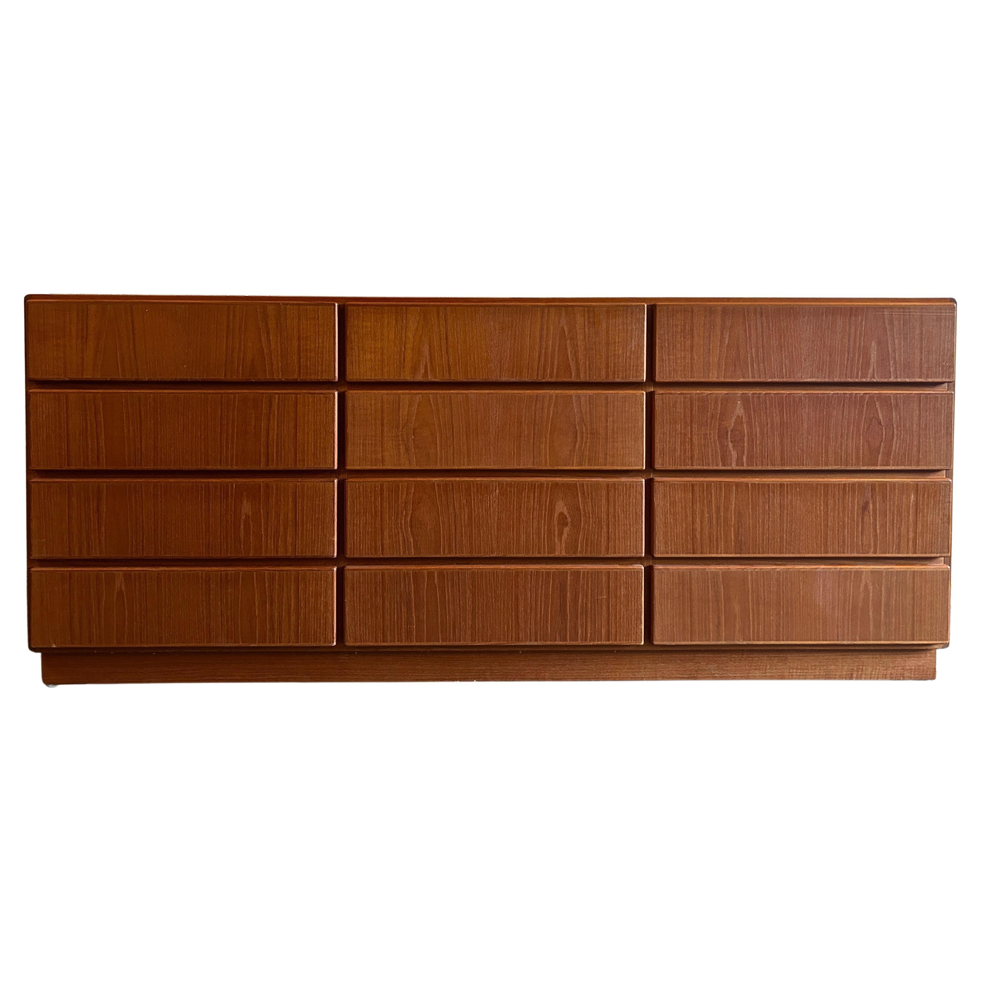 Mid century Danish modern Low Long Teak Dresser Credenza 12 Drawer Clean