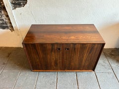 Mid-Century Danish Modern low short Rosewood cabinet credenza 2 door