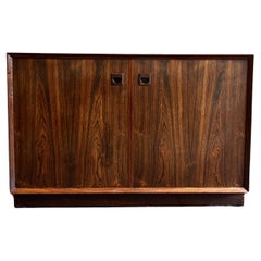 Mid-Century Danish Modern low short Rosewood cabinet credenza 2 door