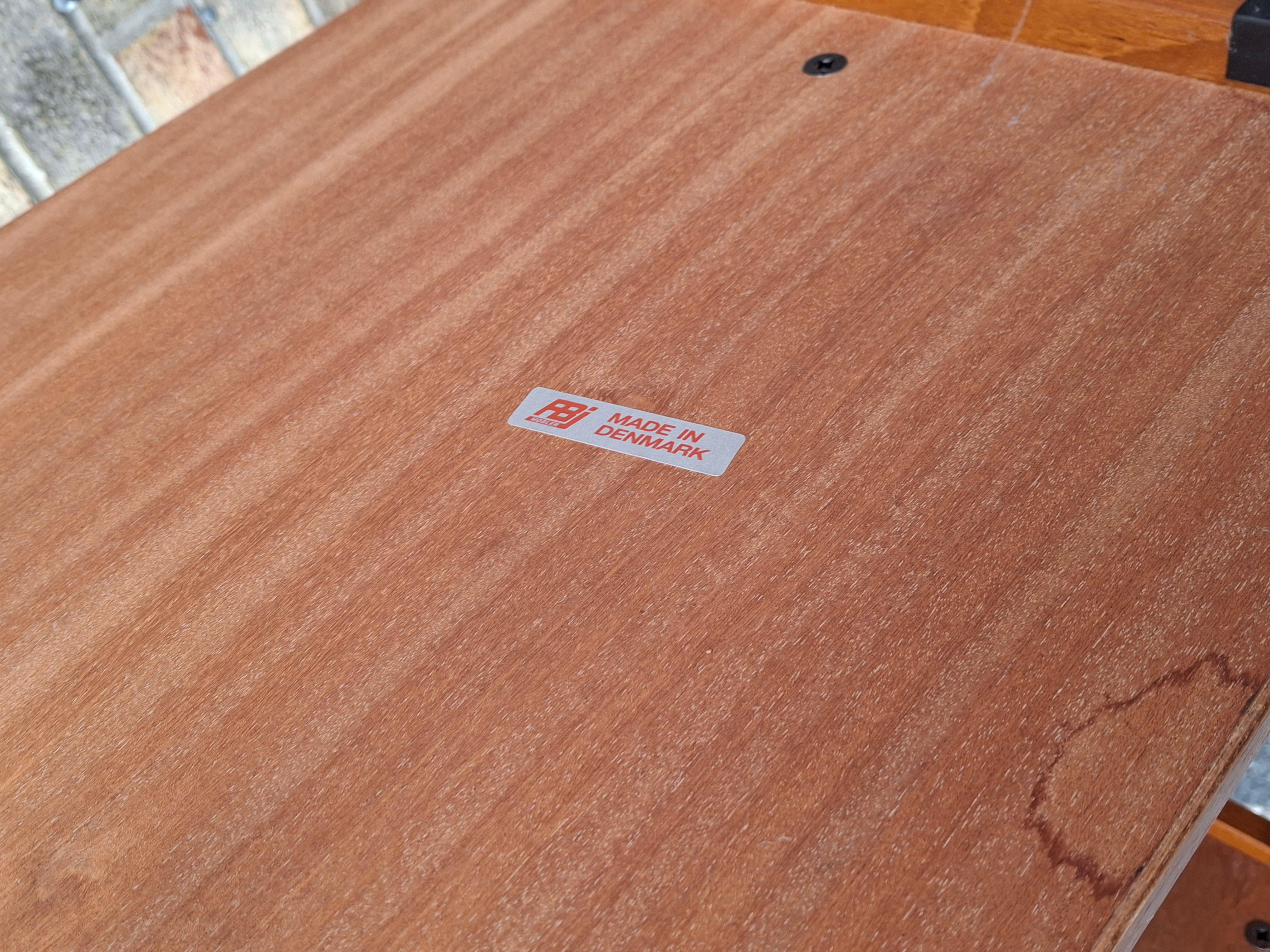 Table d'appoint à roulettes pour porte-revues d'origine danoise du milieu du siècle dernier en vente 4