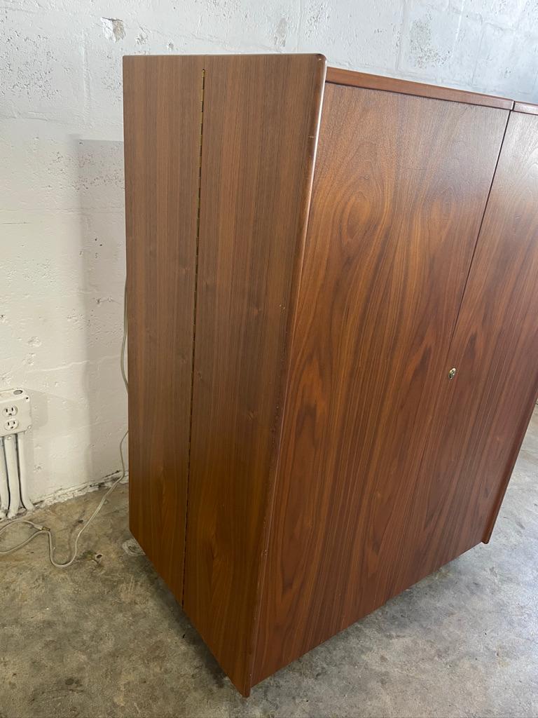 Mid Century Danish Modern “Magic Box” Desk by Mummenthaler & Meier For Sale 5